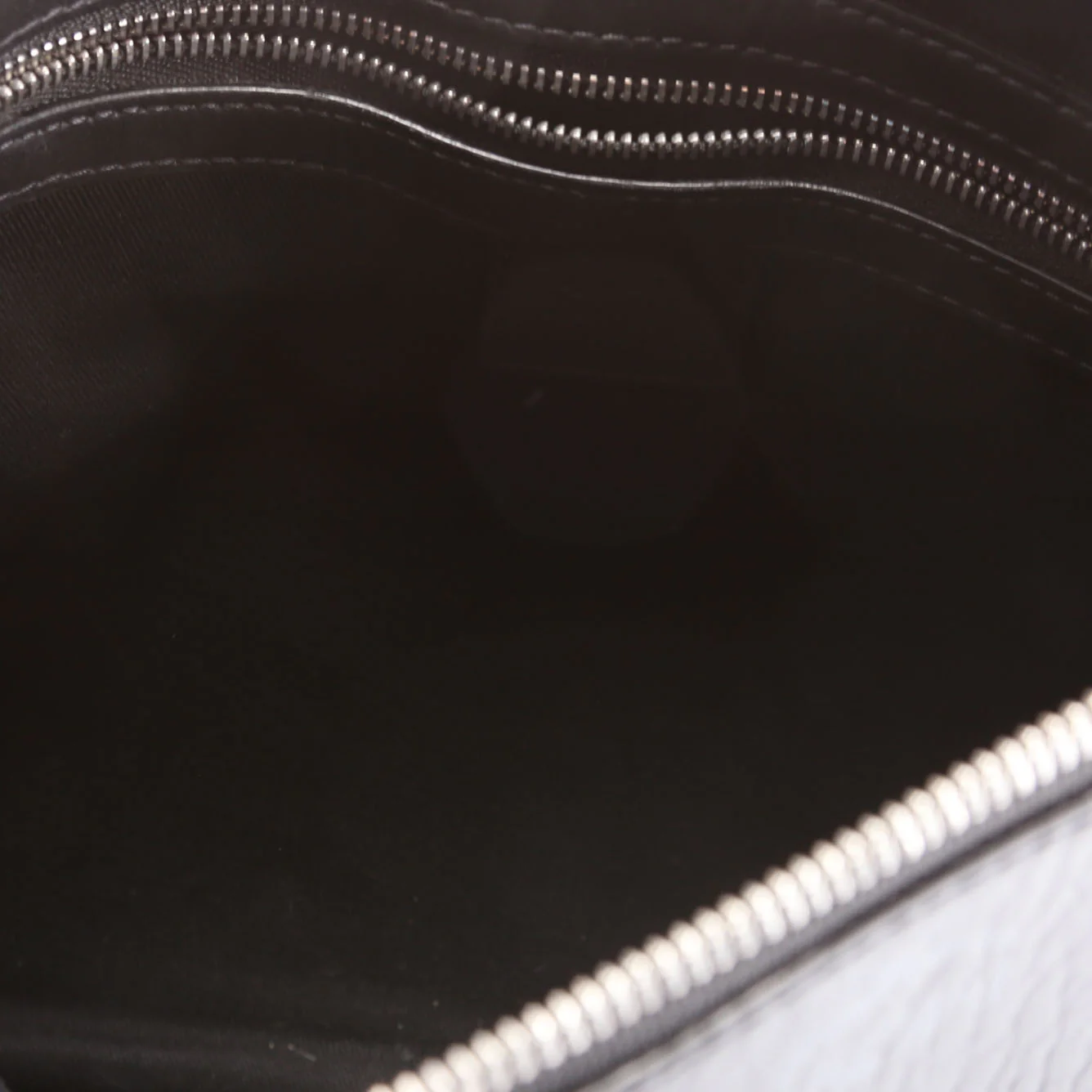 Visetos Pouch Crossbody Black - Image 7