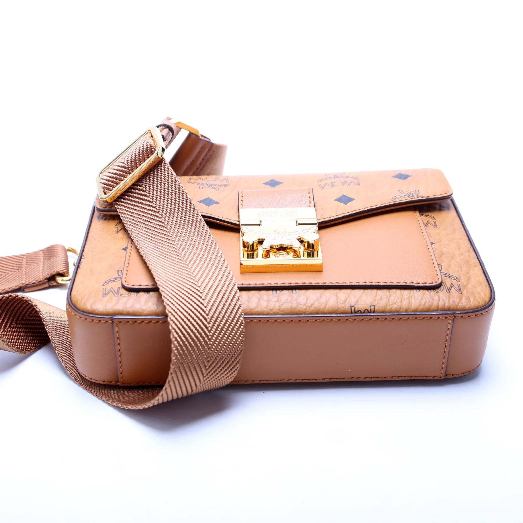 Visetos Viktor Small Crossbody - Image 4