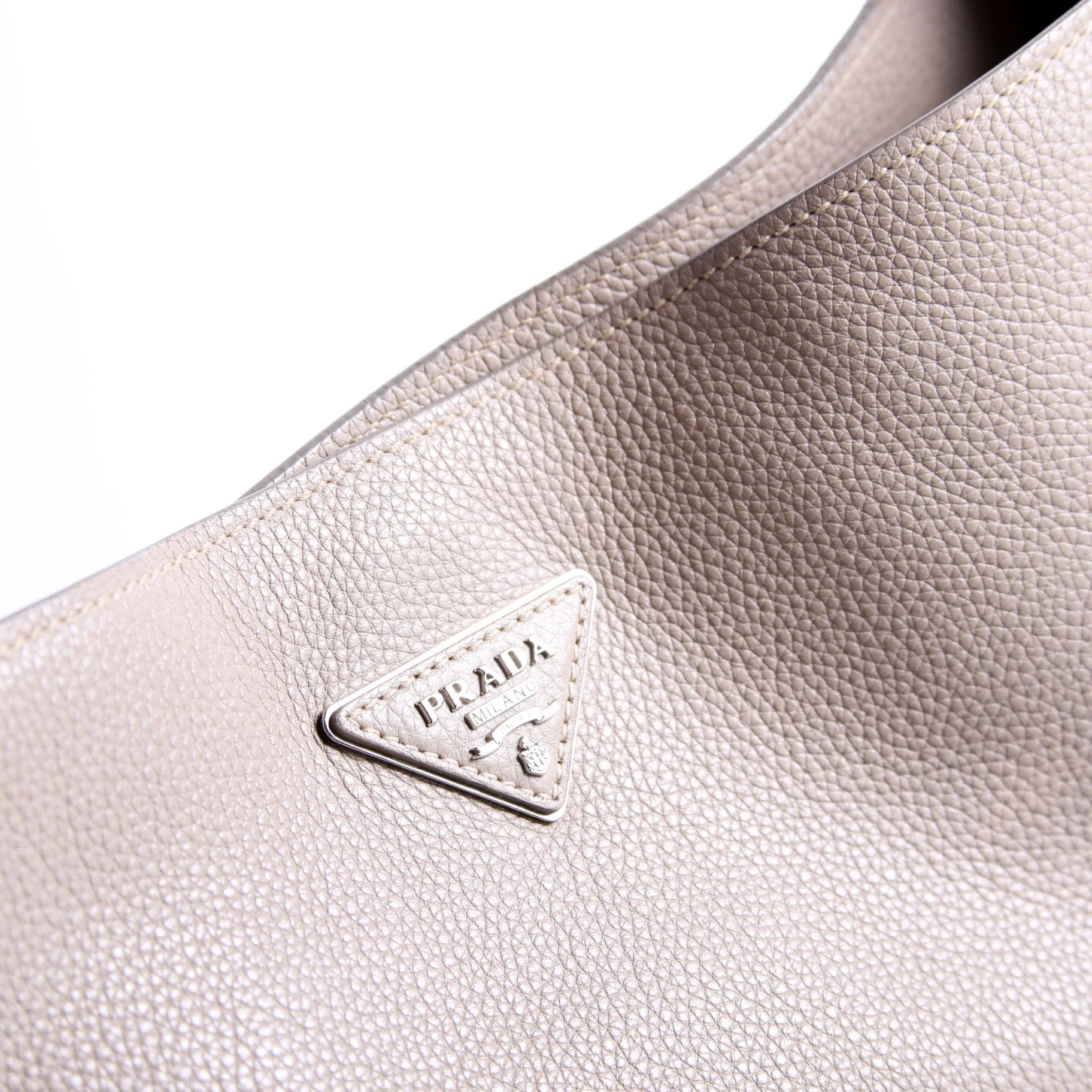 Vitello Daino Hobo Beige - Image 6