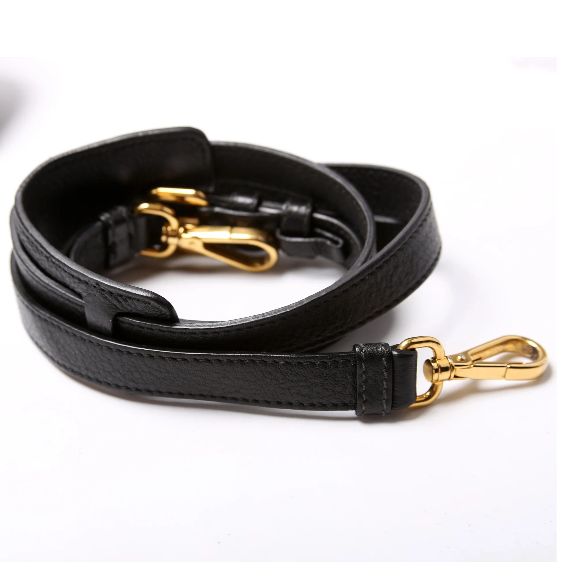 Vitello Daino Hobo Black - Image 9