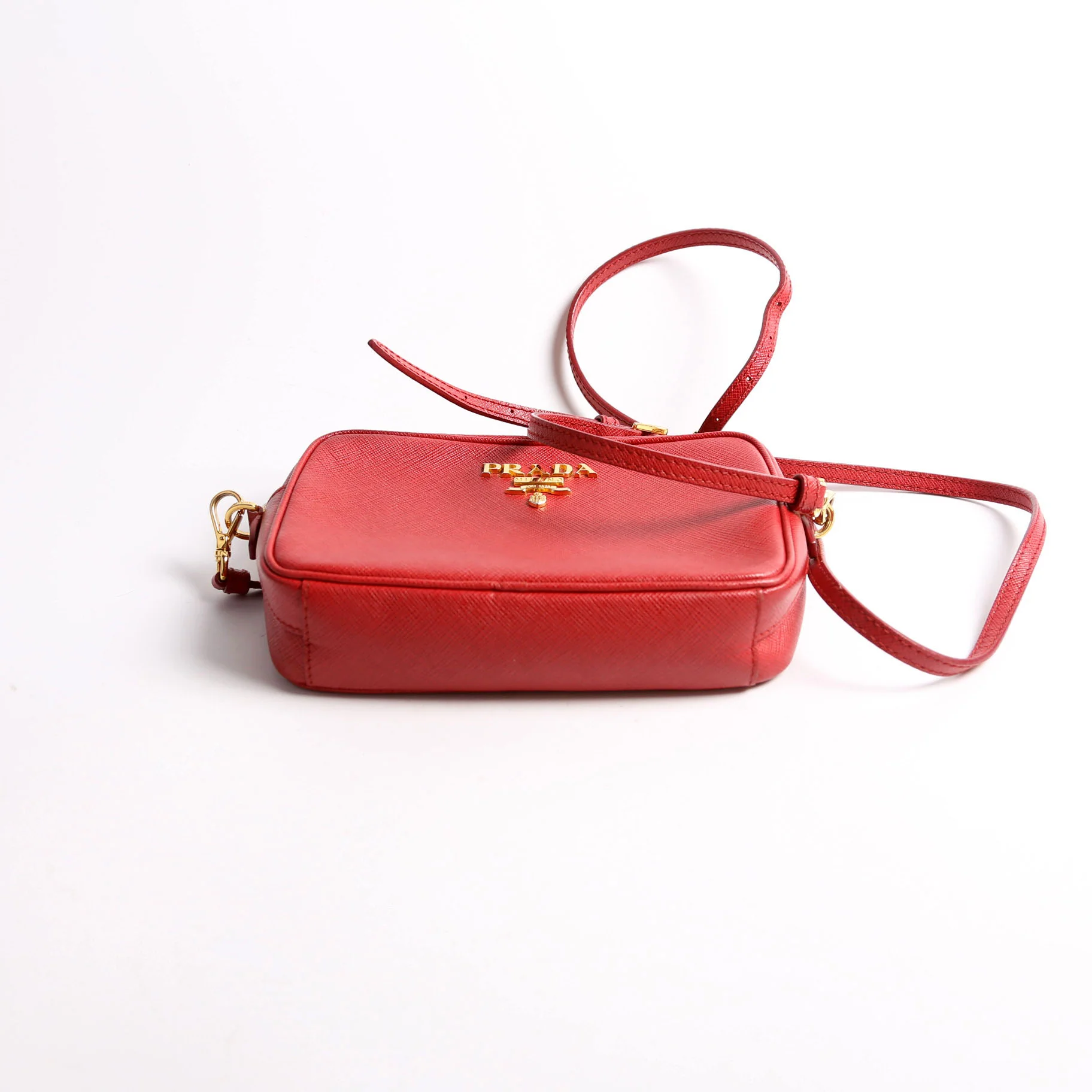 Vitello Daino Mini Camera Bag Red - Image 3