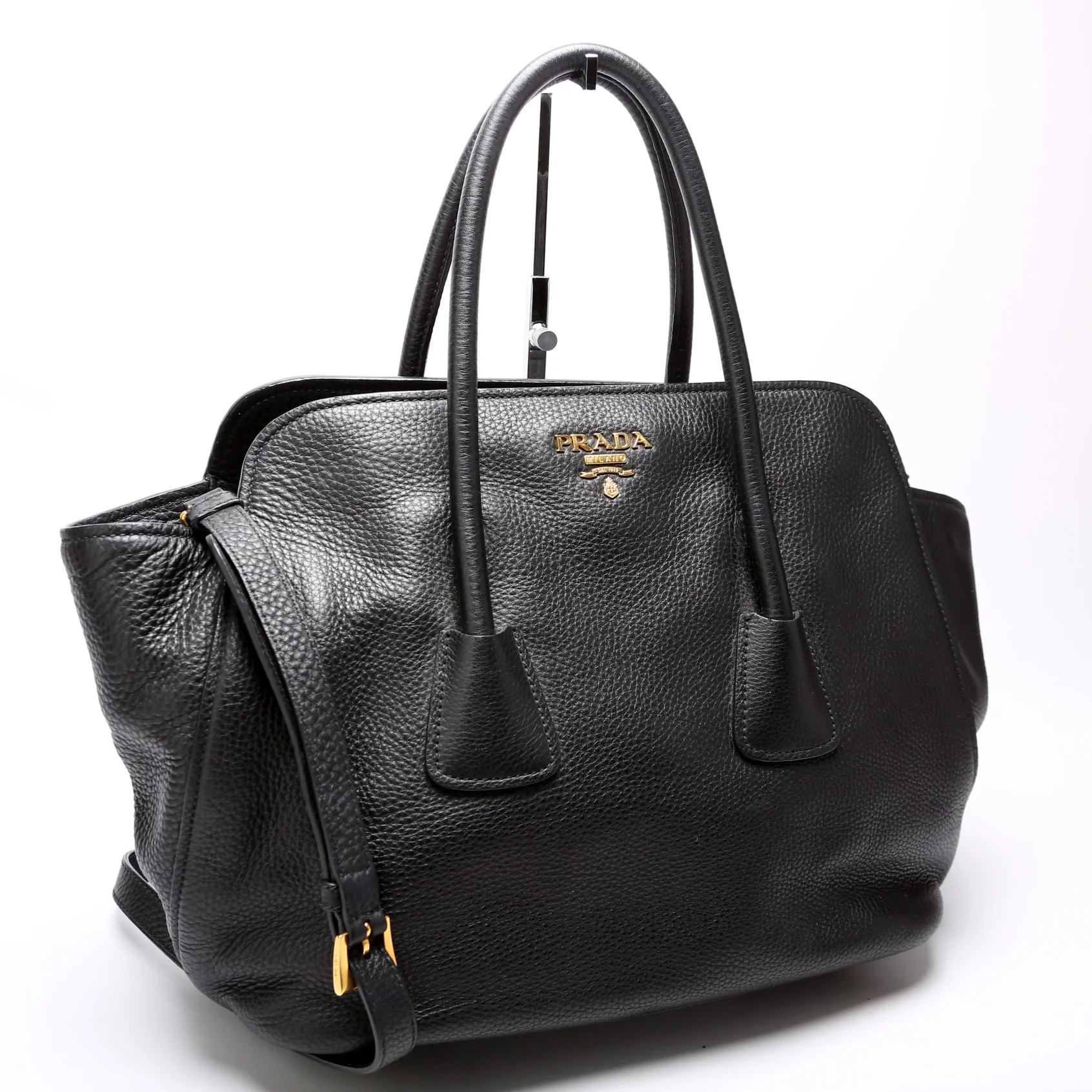 Vitello Daino Top Handle Tote Black - Image 2