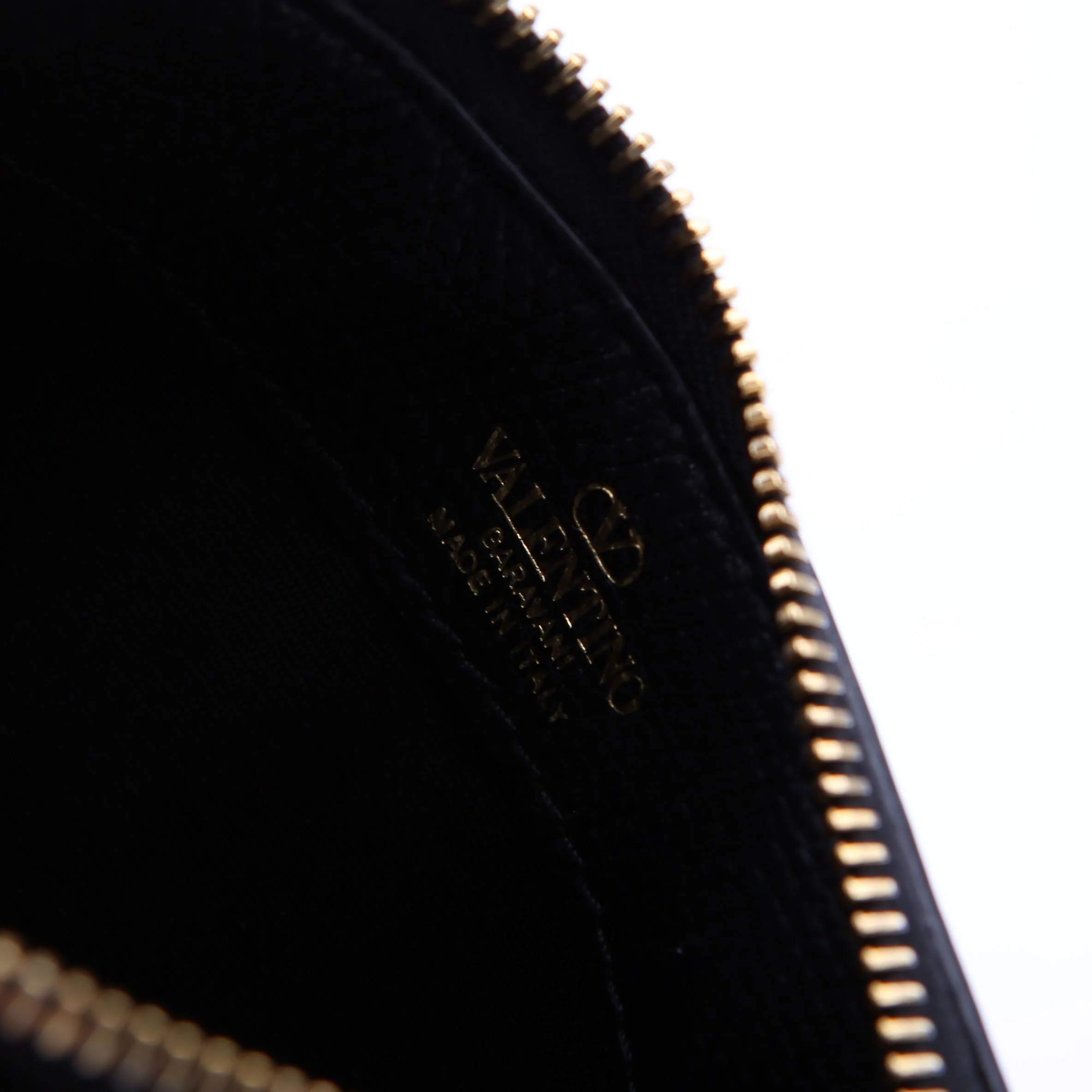 Vlogo Coin Card Case Black - Image 9