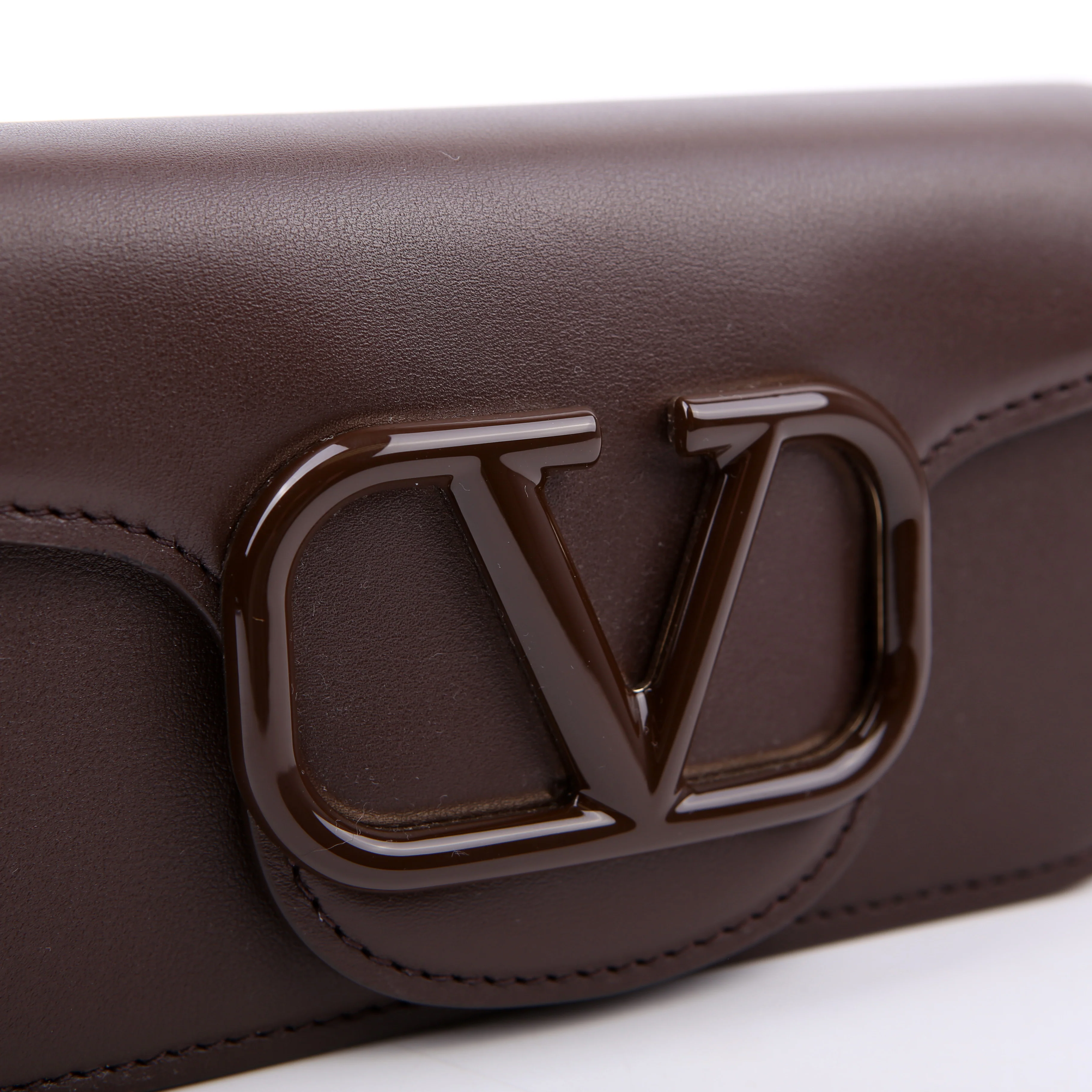 Vlogo Small Loco Calfskin Brown - Image 10
