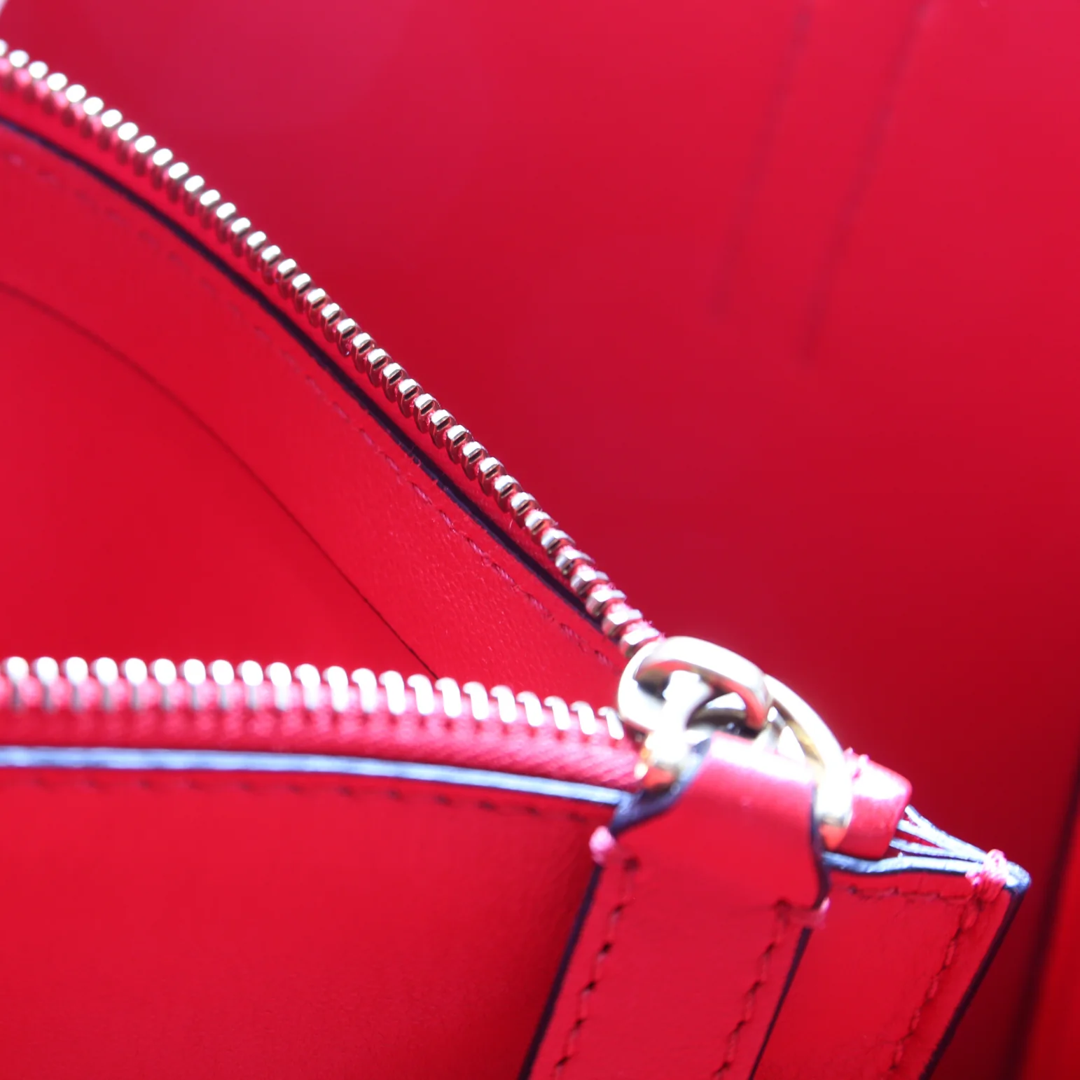 Vring Leather Tote Large Red - Image 10