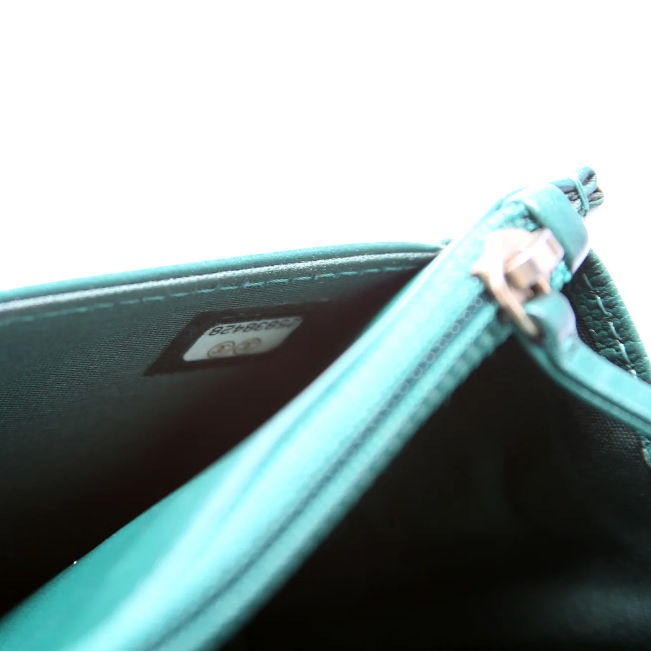 Wallet On Chain Boy Chevron Caviar Leather Green - Image 10