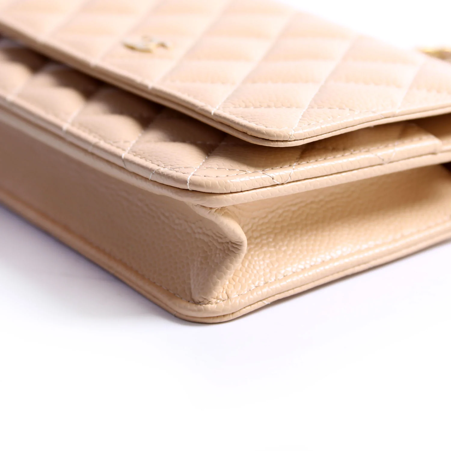 Wallet On Chain Classic Quilted Caviar RFID Biege - Image 7