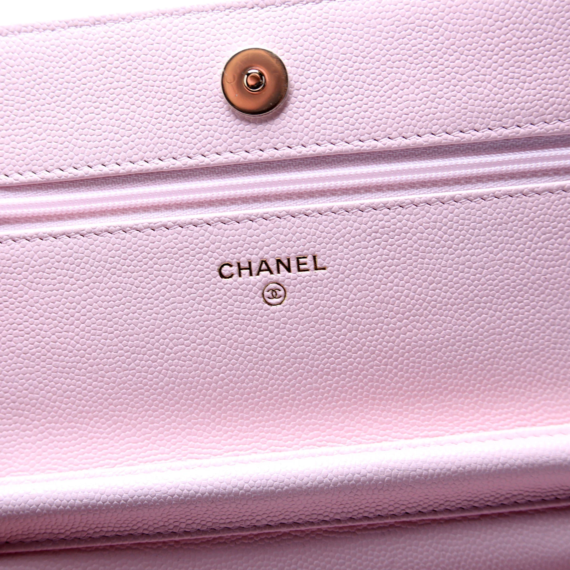 Wallet On Chain Crystal CC Quilted Caviar RFID - Image 8