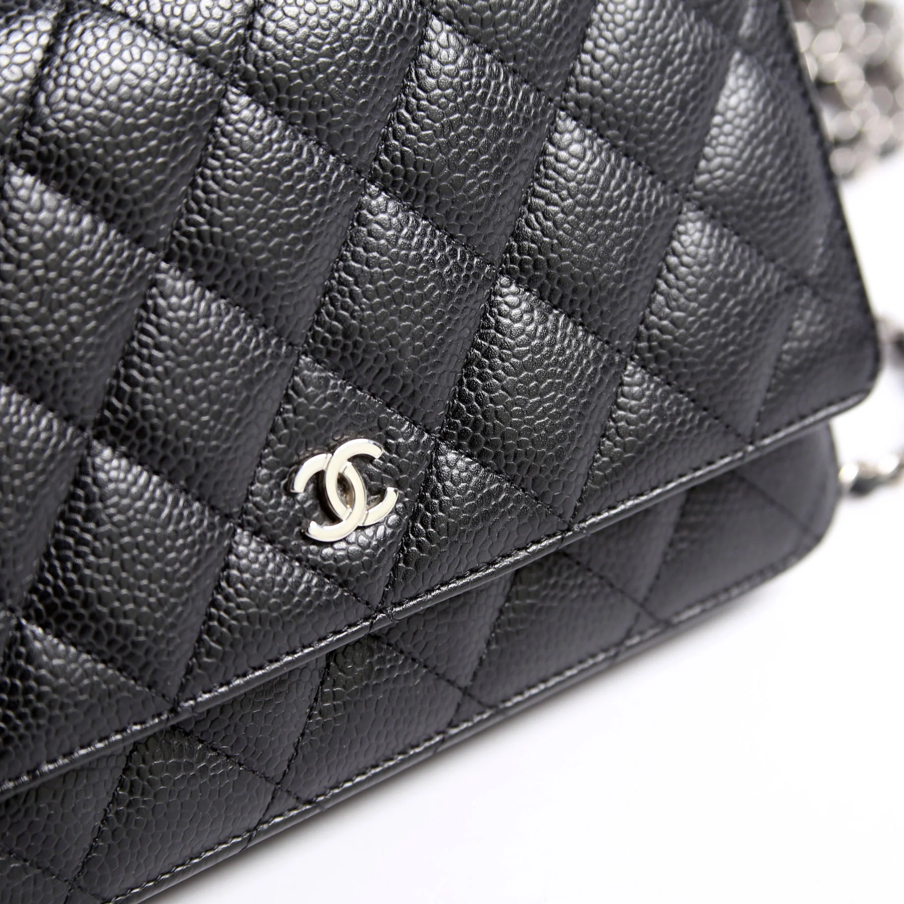Wallet On Chain Quilted Caviar RFID Black - Image 6