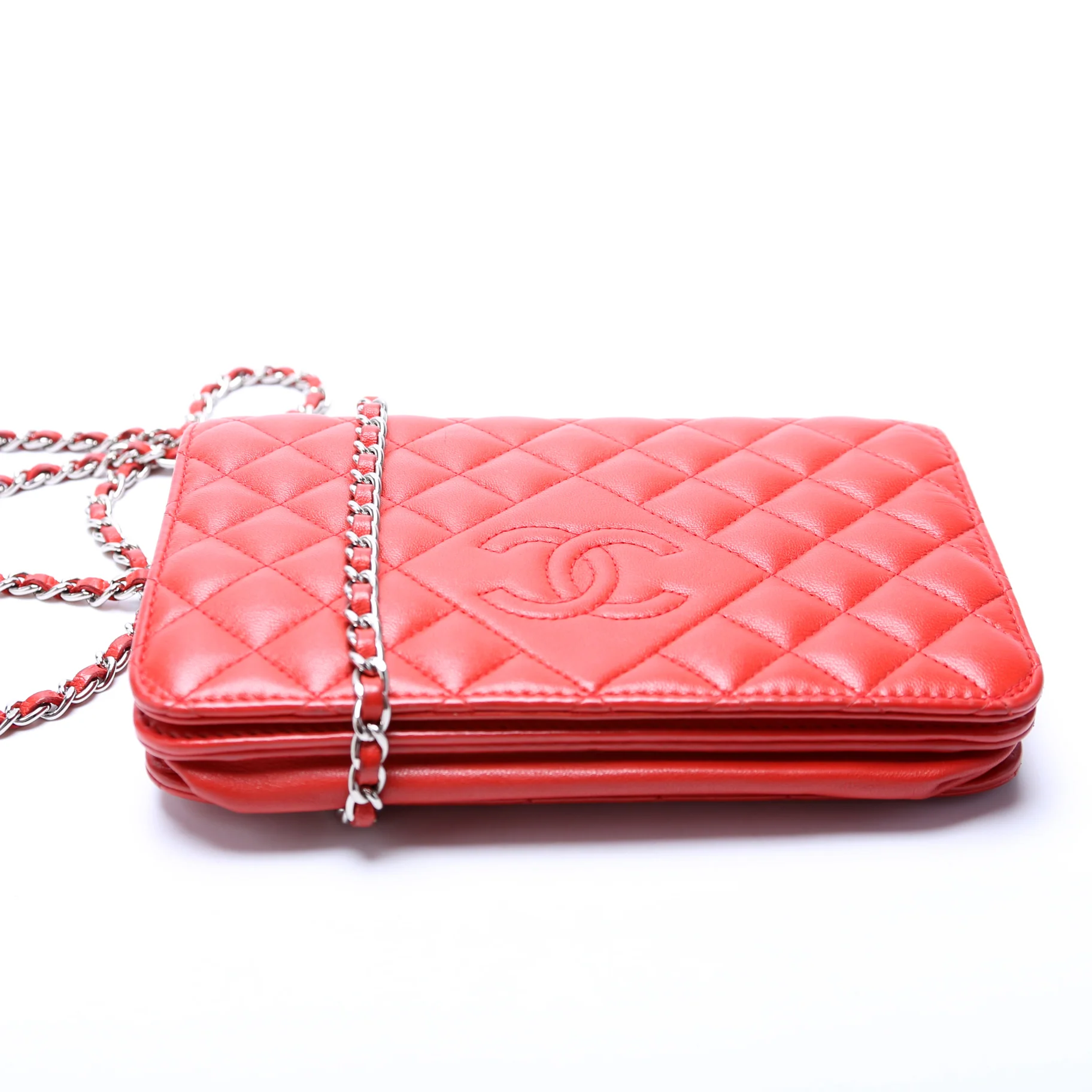 WOC CC Diamond Quilted Red - Image 4