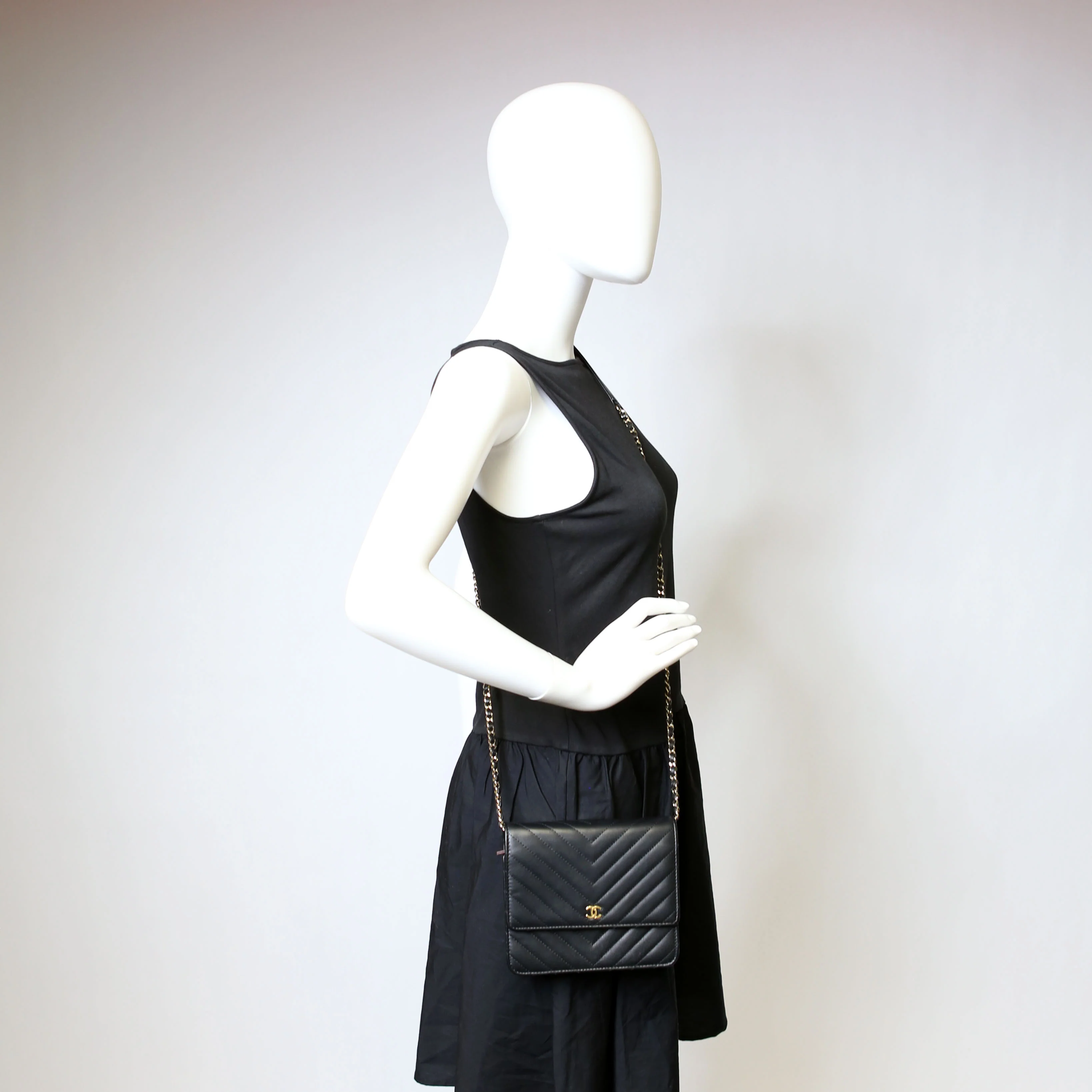 WOC Chevron Square Calfskin 24M Black - Image 13