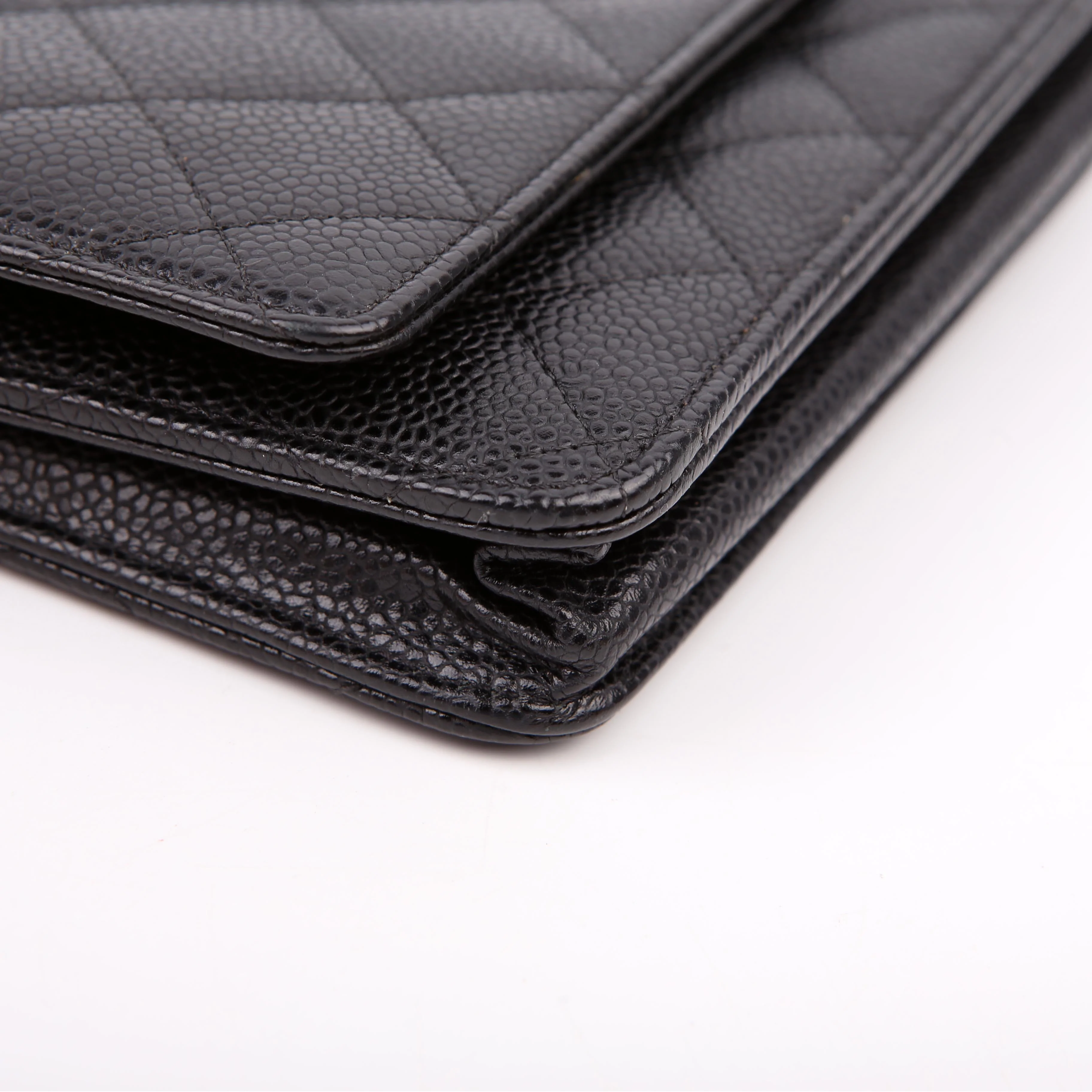 WOC Classic Quilted Caviar 20M Black - Image 5