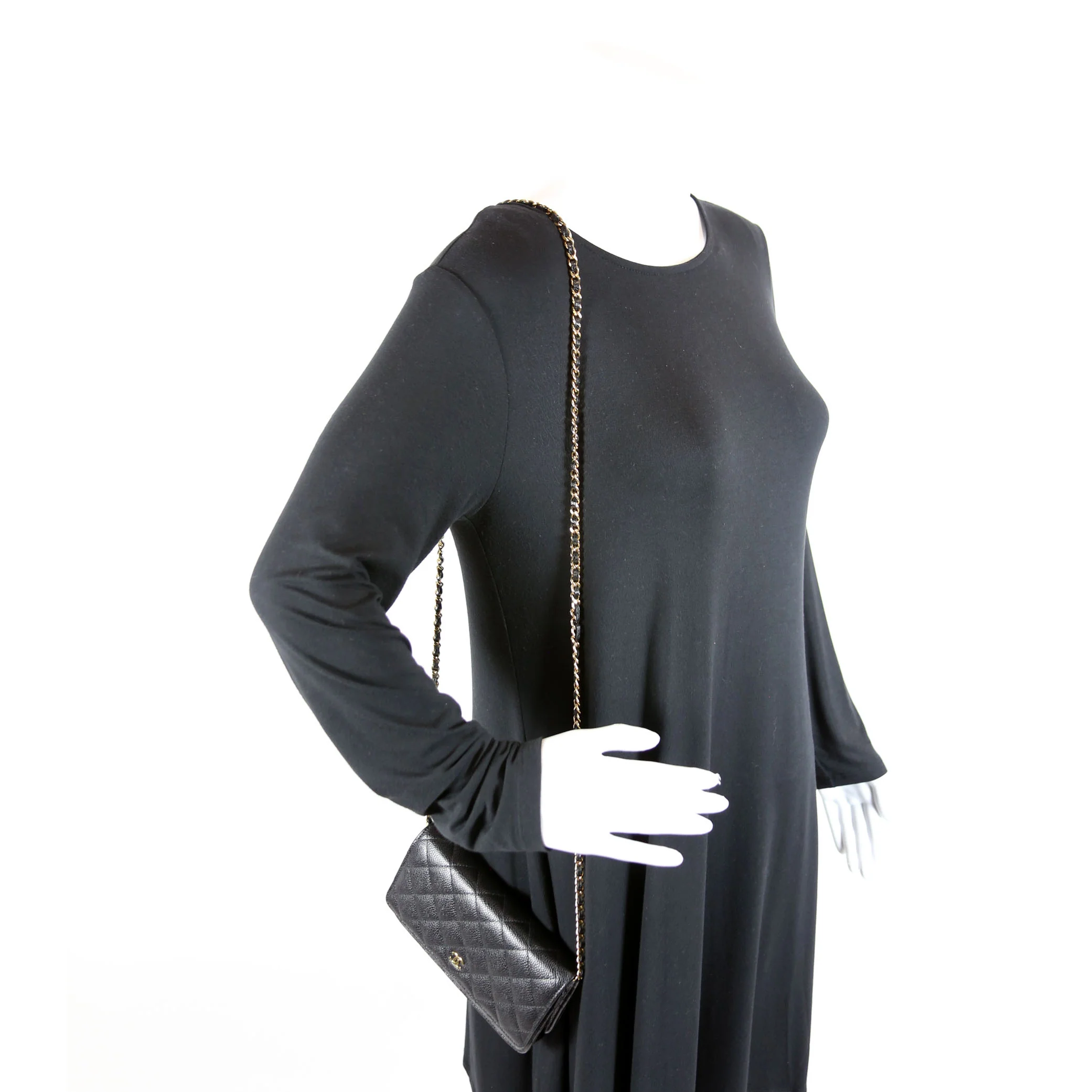 WOC Classic Quilted Caviar RFID - Image 10