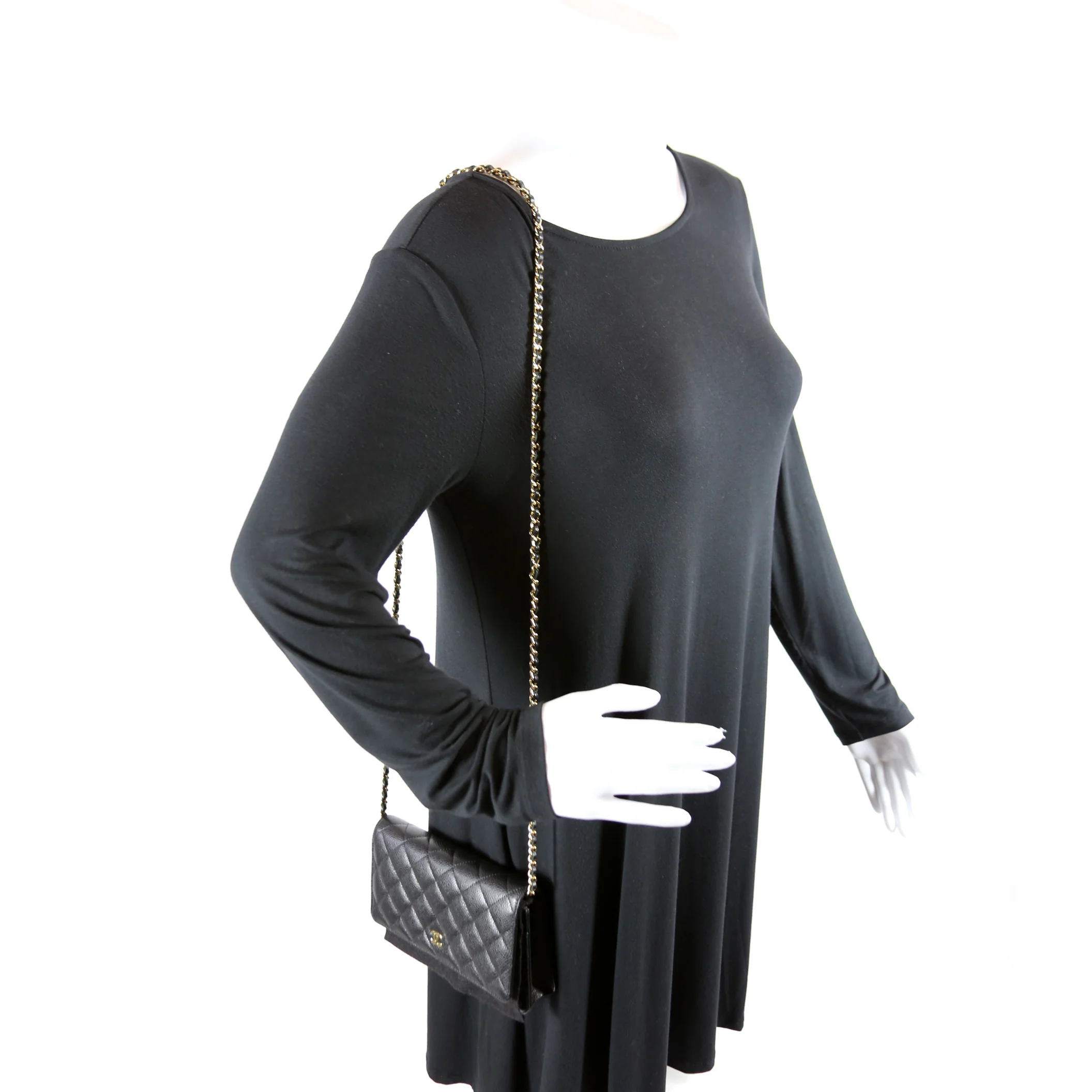WOC Classic Quilted Caviar RFID Black - Image 10