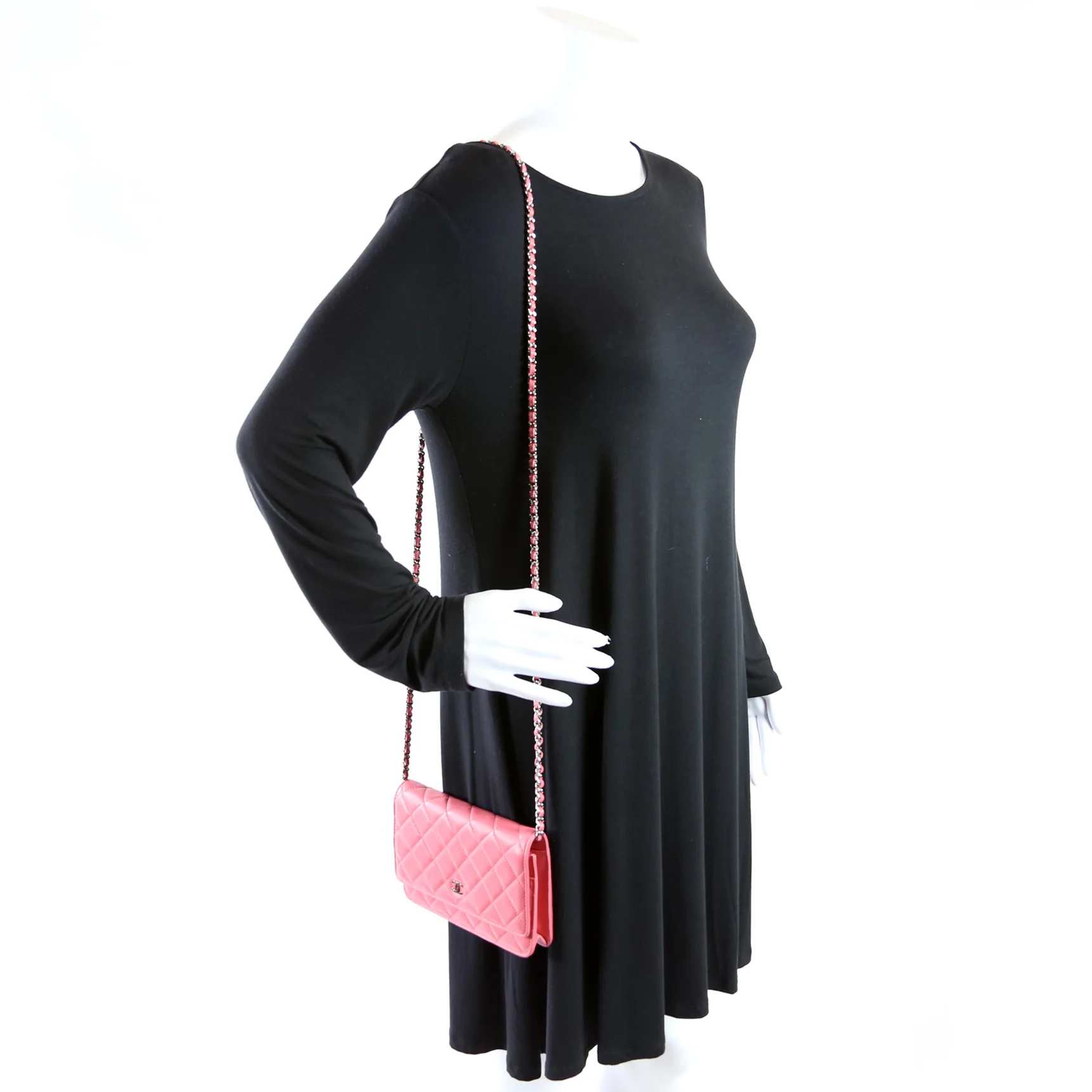WOC Classic Quilted Lambskin Pink - Image 12