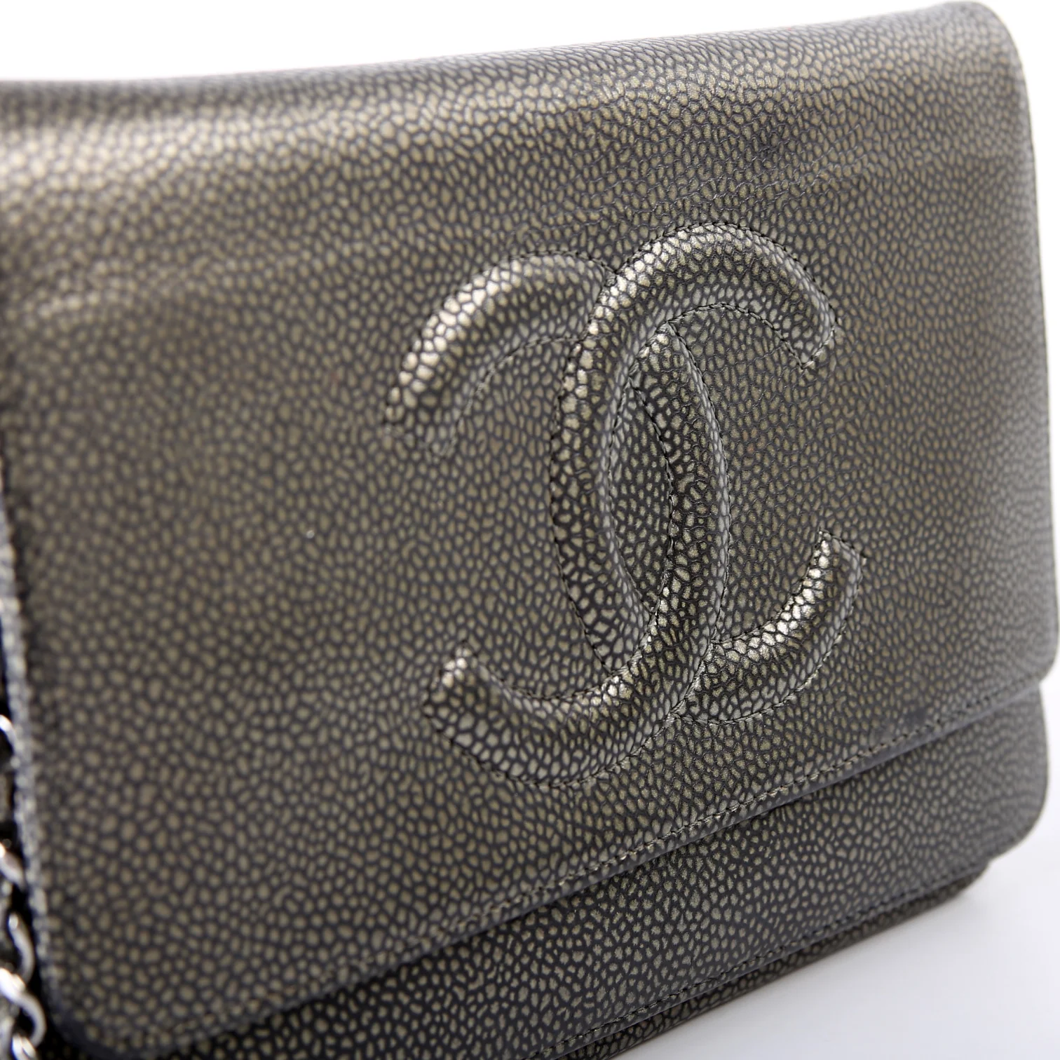 WOC Timeless CC Caviar - Image 8
