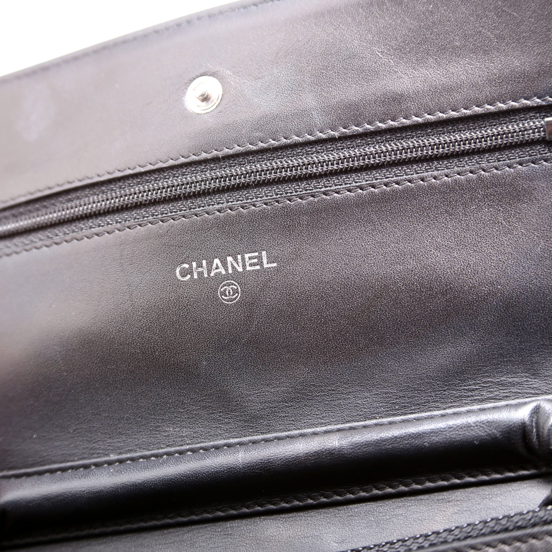 WOC Timeless CC Caviar Black - Image 9