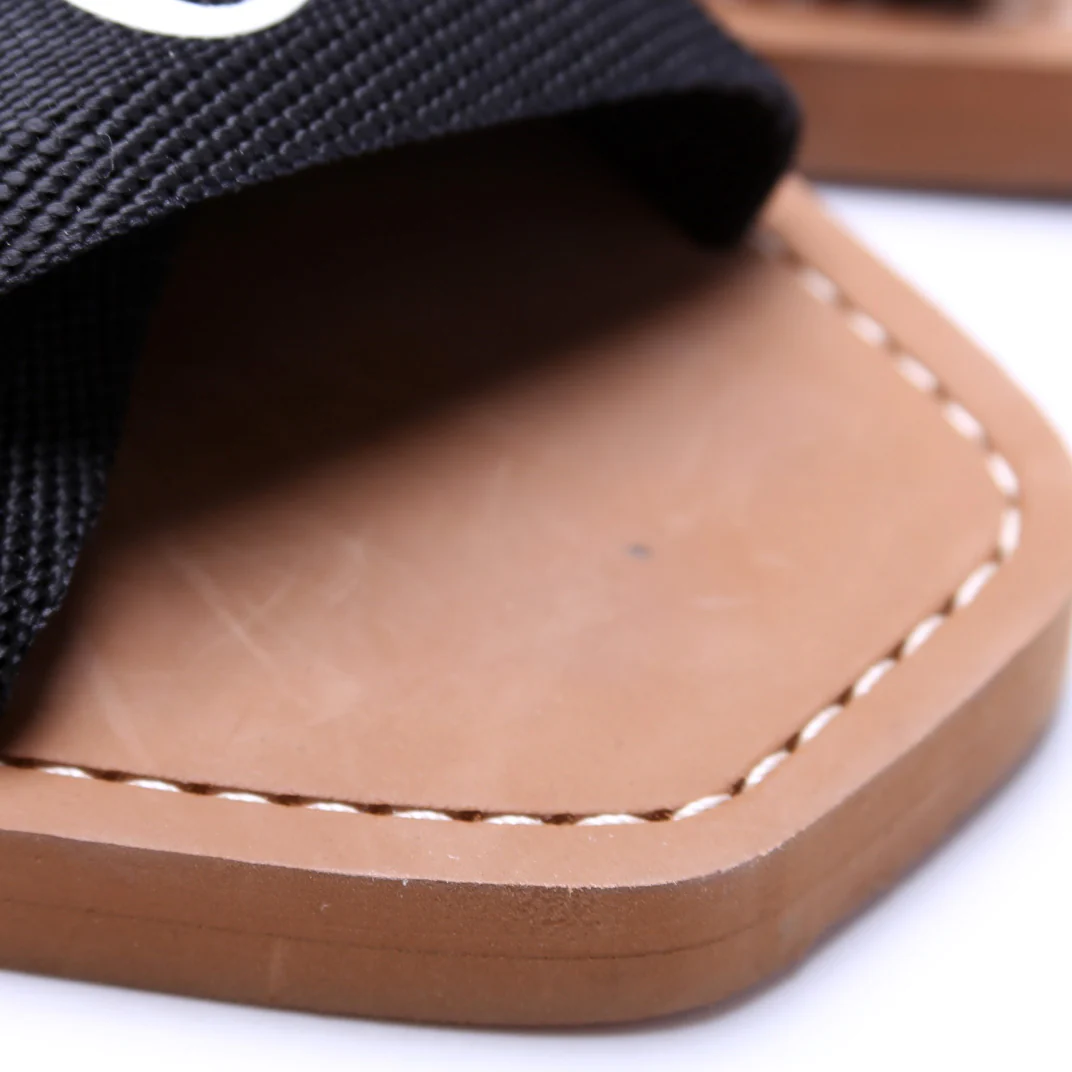 Woody Flat Mules Size 37 - Image 7