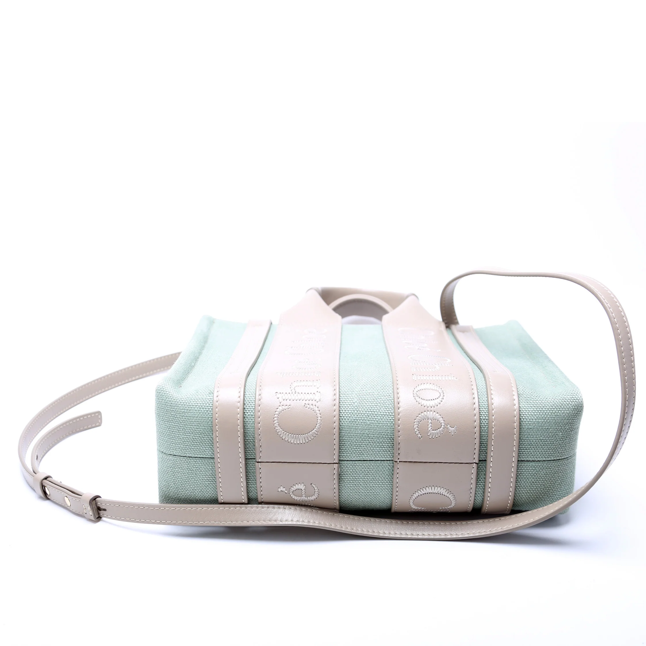 Woody Ribbon Tote Medium - Image 4