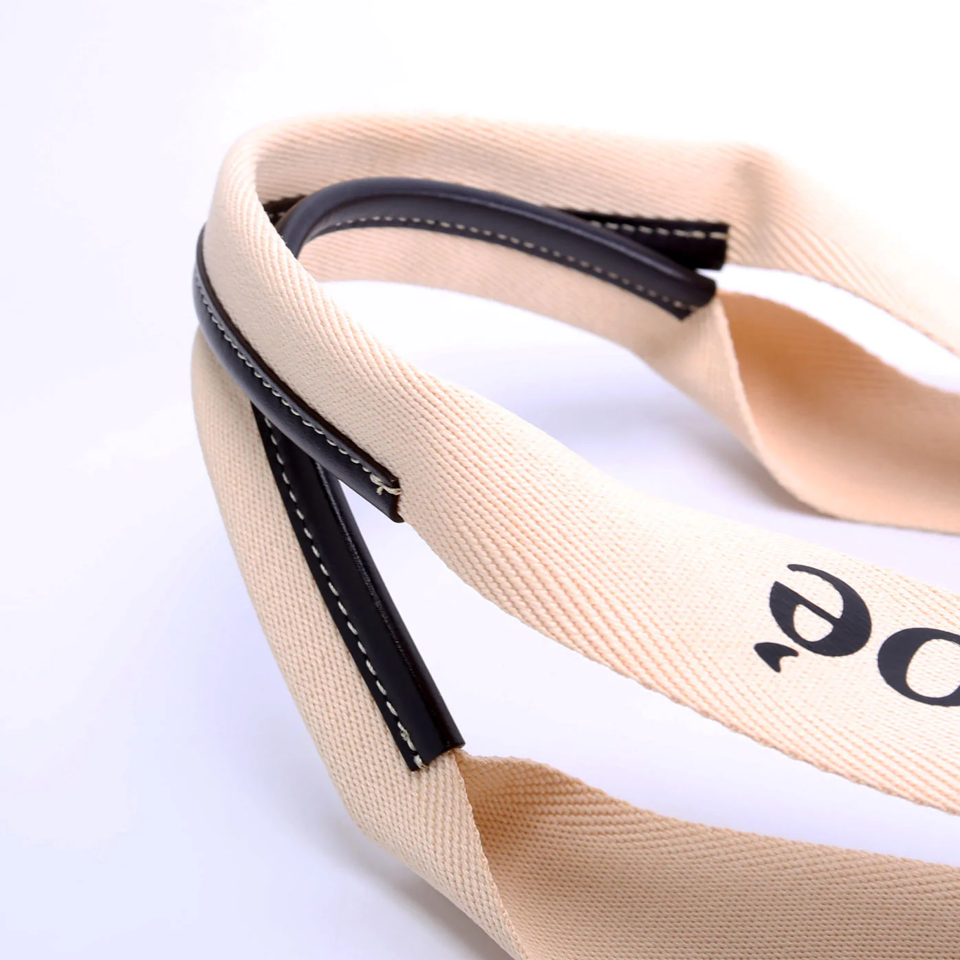 Woody Ribbon Tote Medium Black/Beige - Image 5