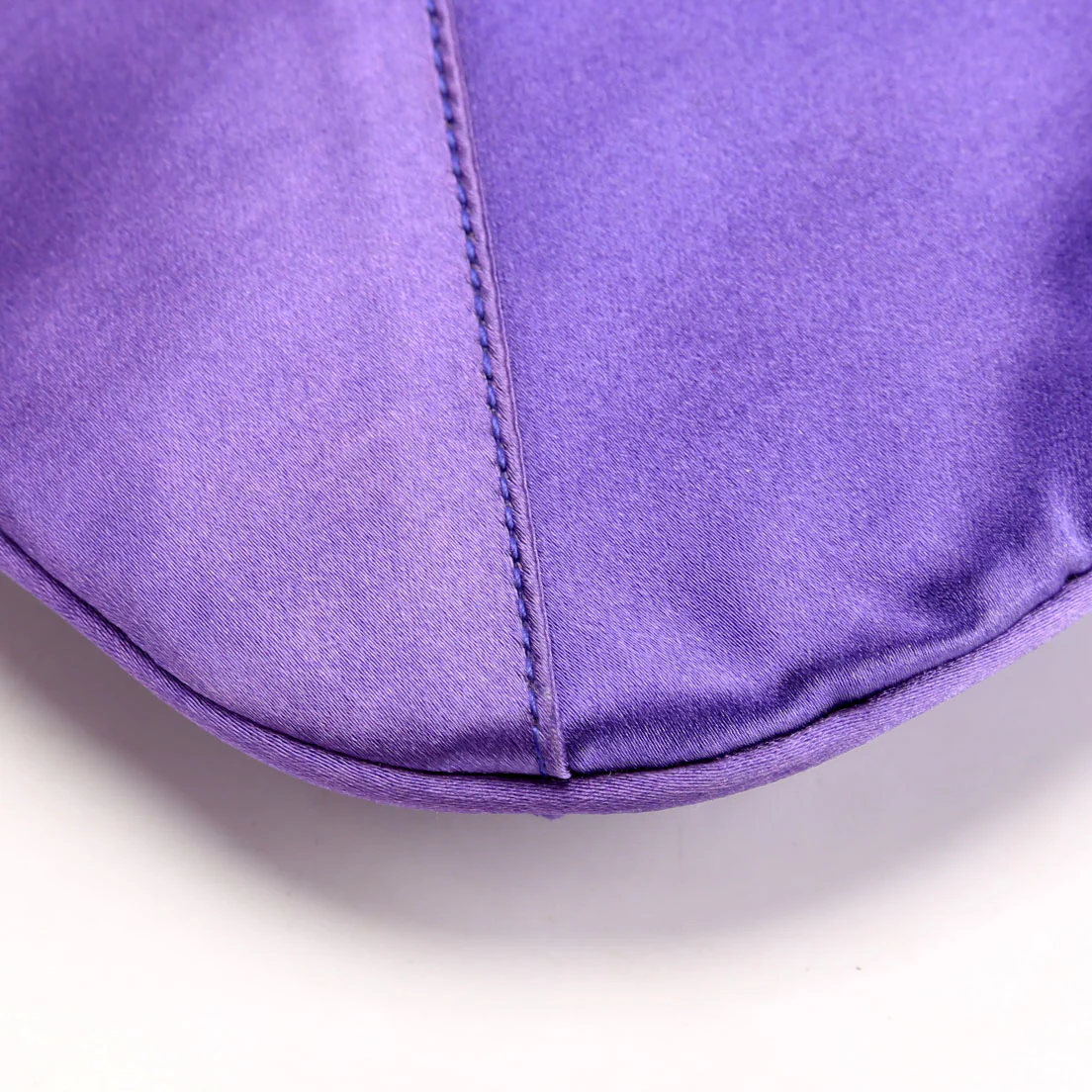 X Tom Ford Mombasa Satin Shoulder Vintage Purple - Image 5
