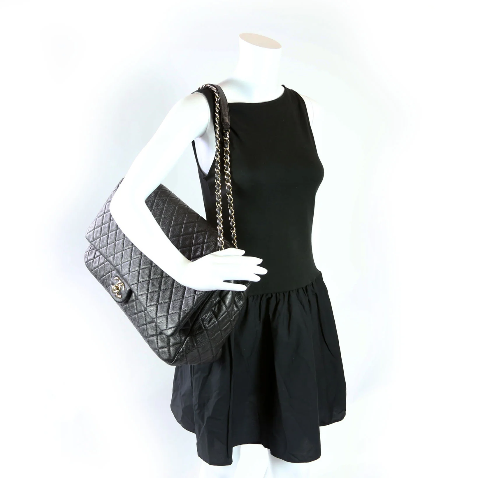 XXL Travel Flap Bag Calfskin Black - Image 13