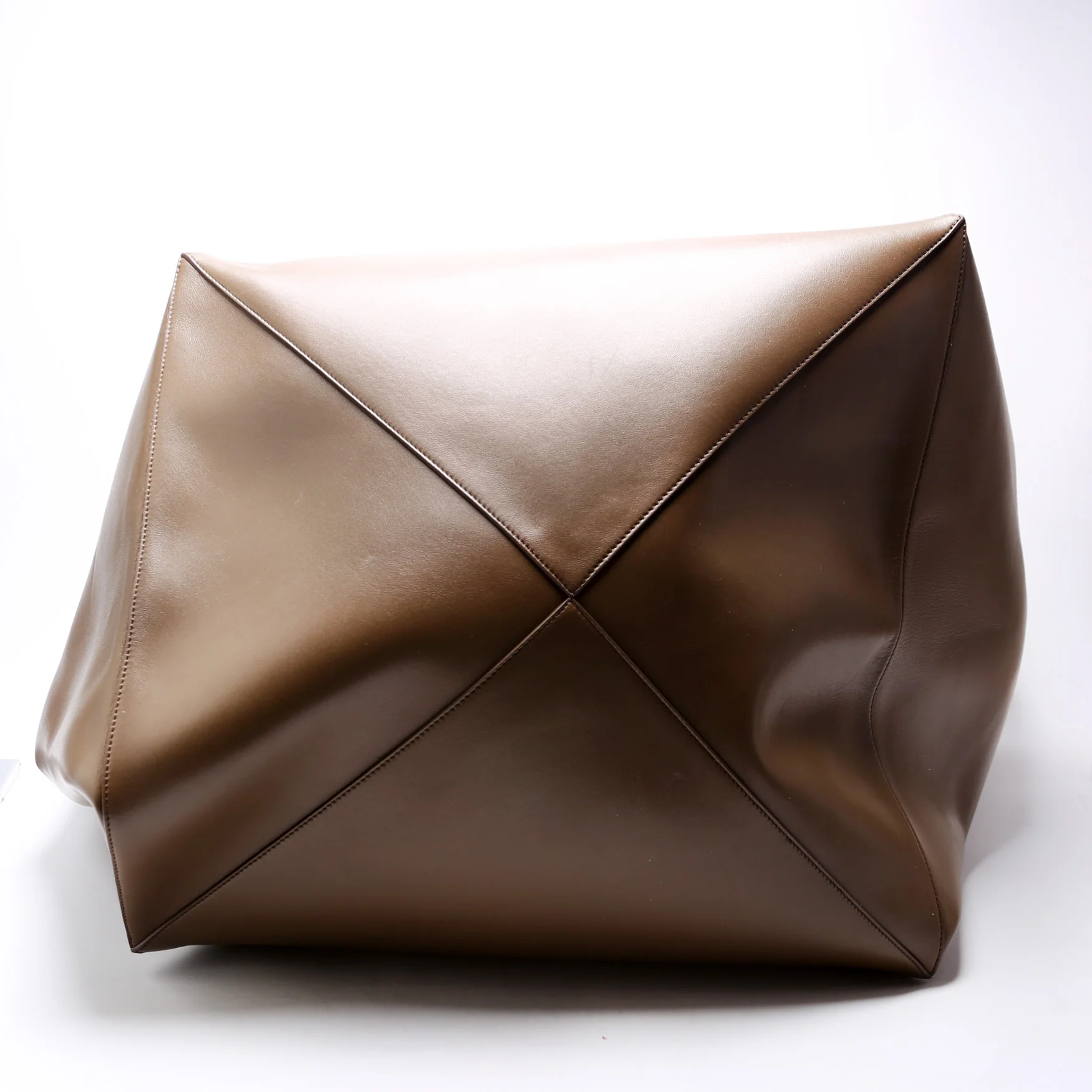 XXL Travel Puzzle Fold Tote Shiny Calfskin Umber - Image 5