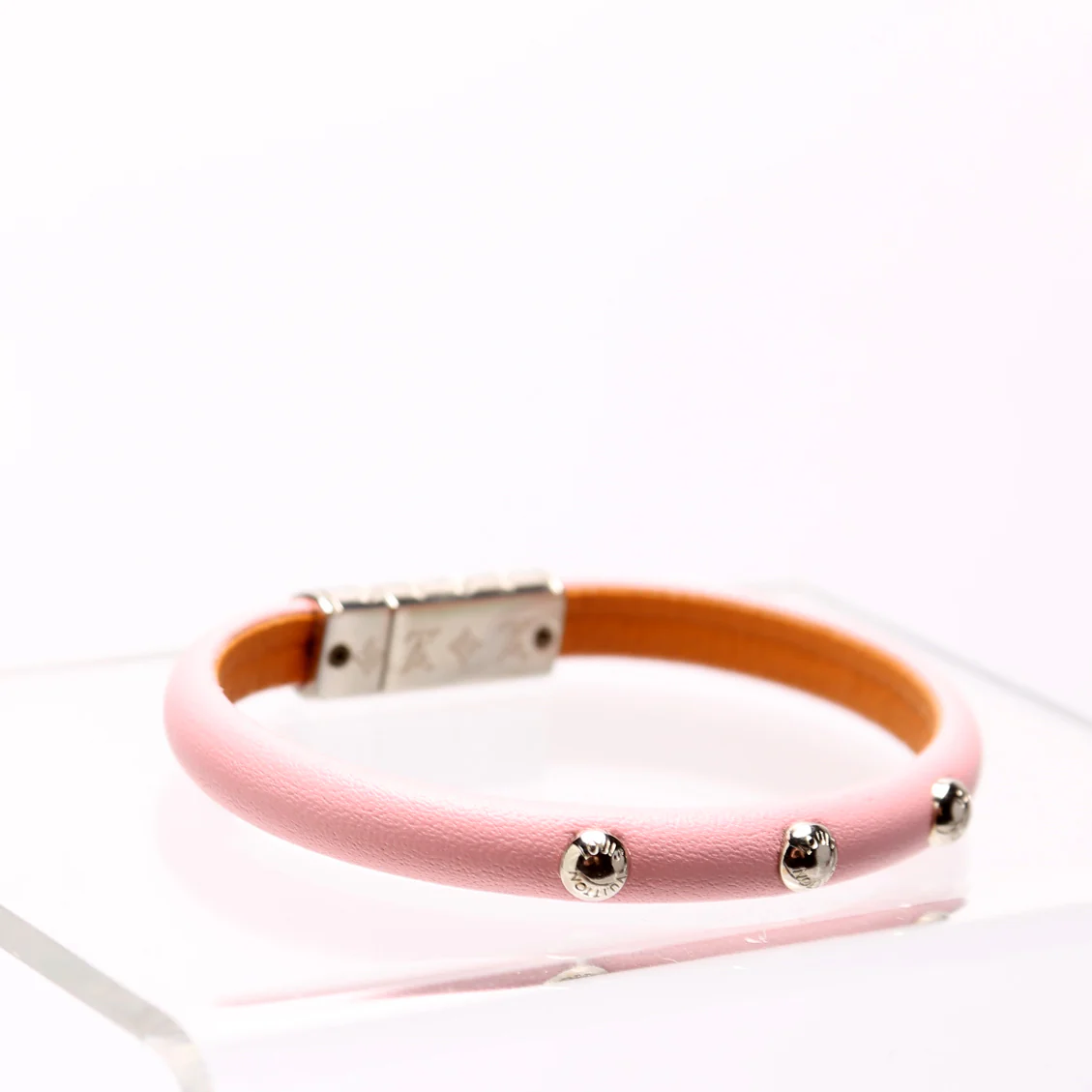 Yummy LV Studded Leather Bracelet Size 17 Pink - Image 2