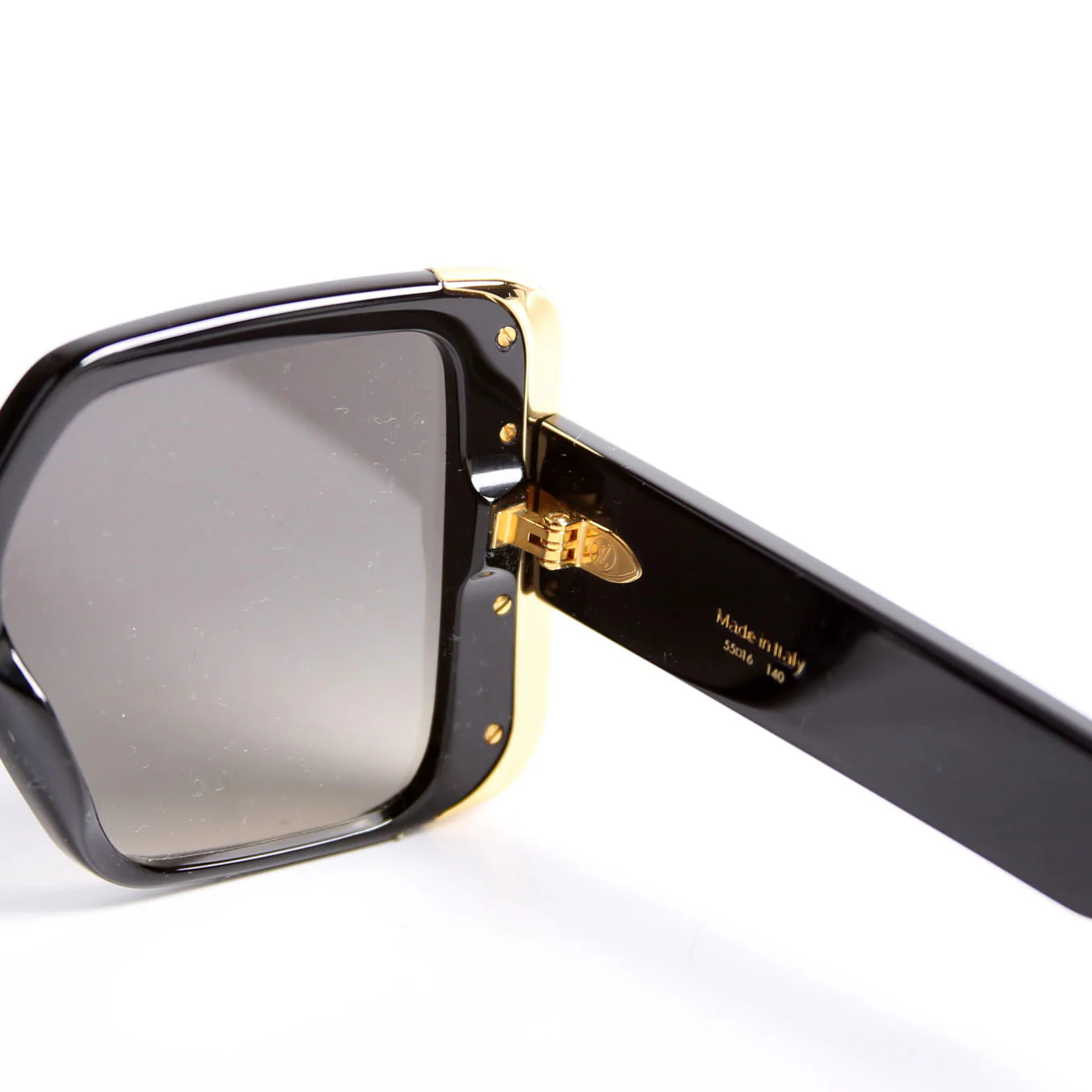 Z1664W Moon Square Sunglasses Black - Image 7