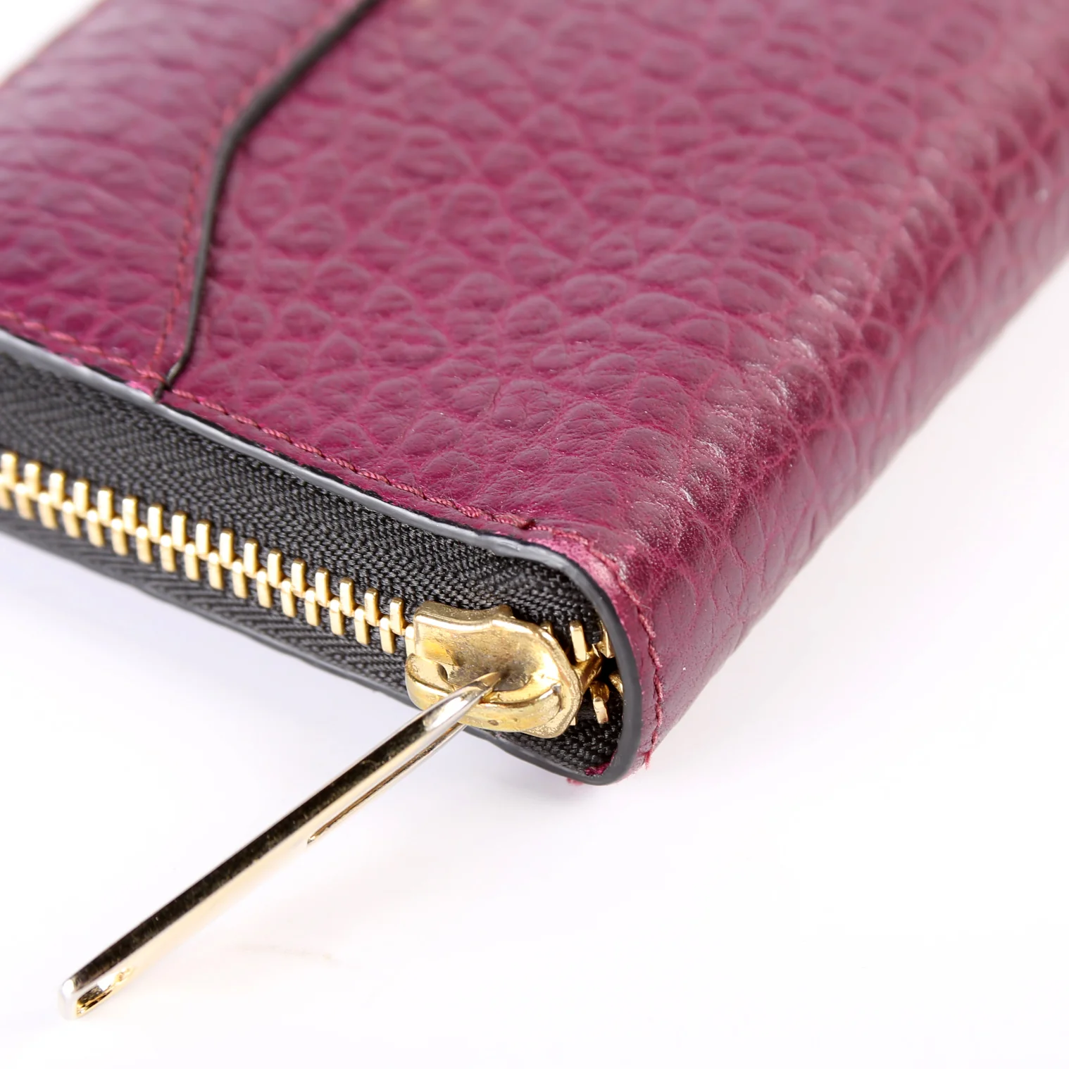 Zip Around Wallet Pebble Leather - Image 6