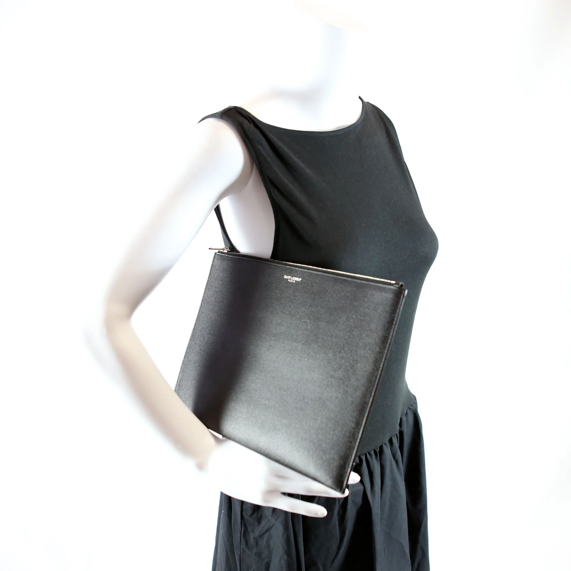 Zipped Tablet Holder 683685 Black - Image 10