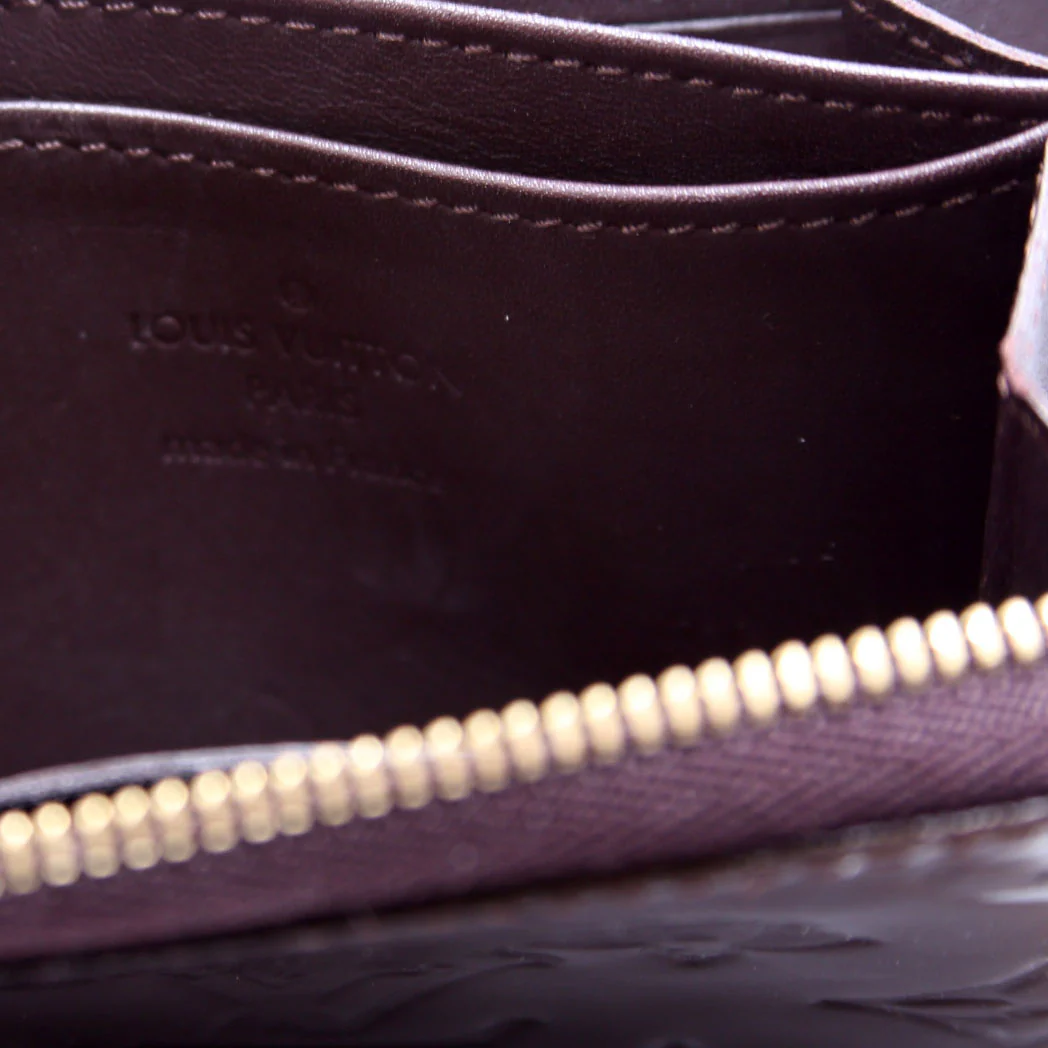 Zippy Coin Purse Vernis Burgundy - Image 7