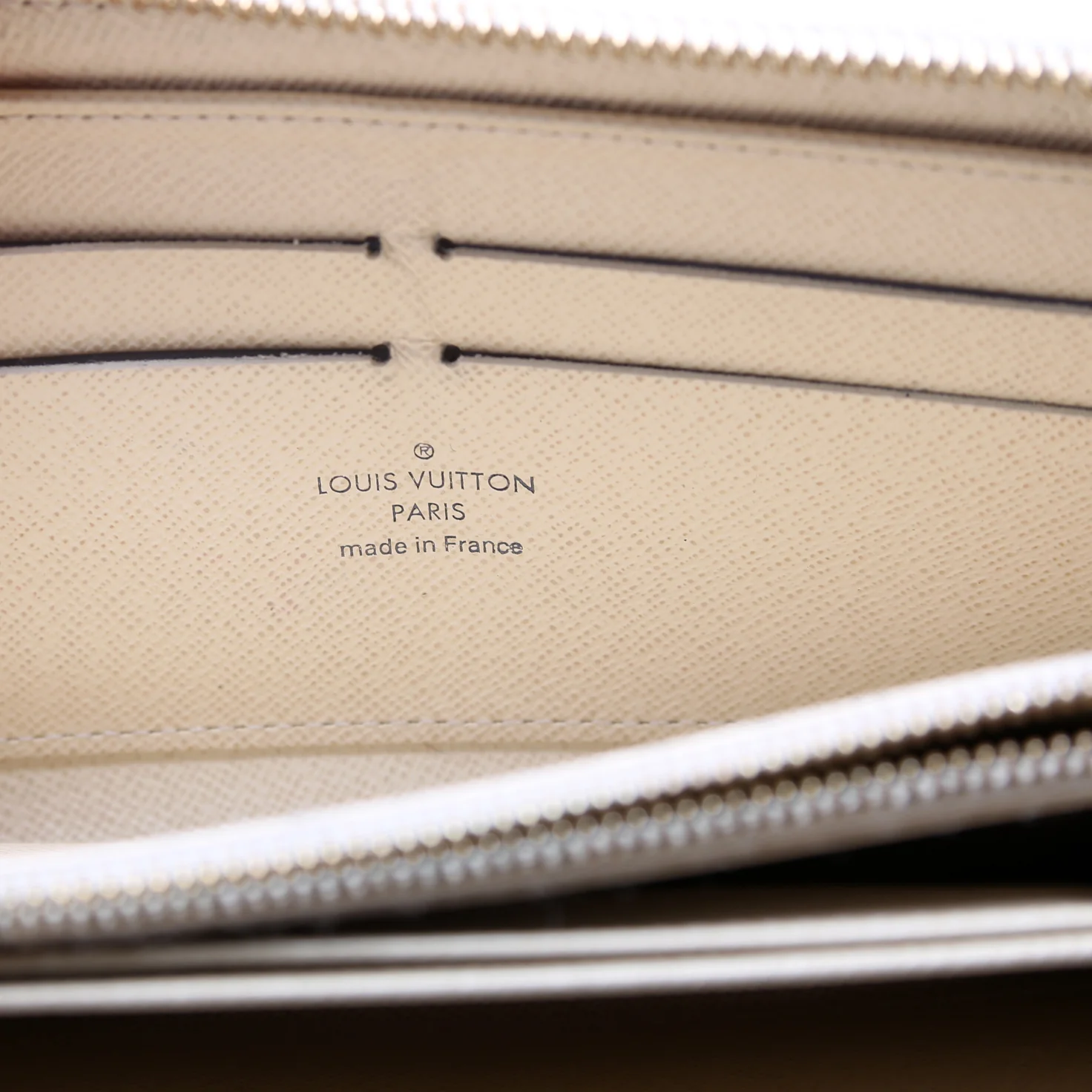 Zippy Wallet Damier Azur - Image 8