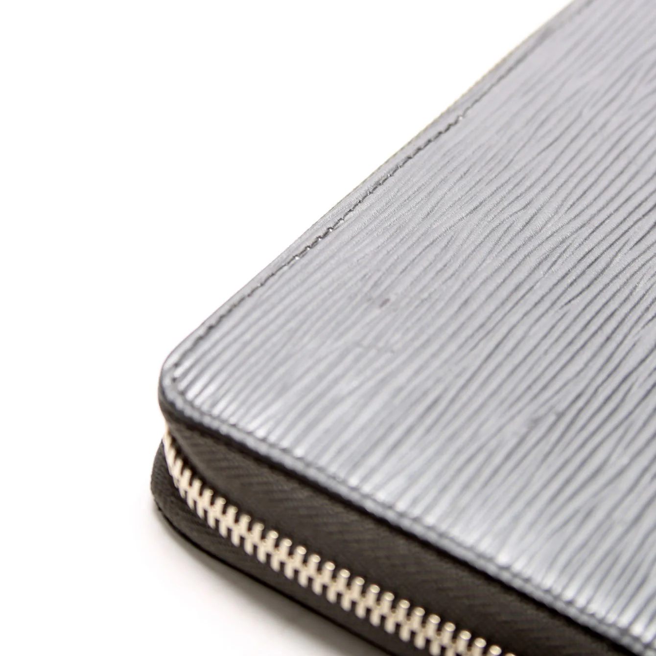 Zippy Wallet Epi Grey - Image 6