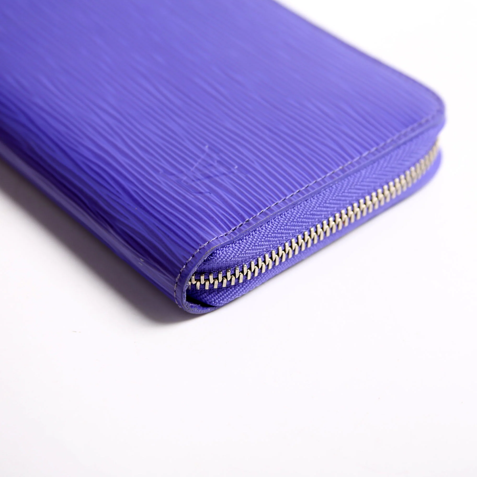 Zippy Wallet Epi Purple - Image 4
