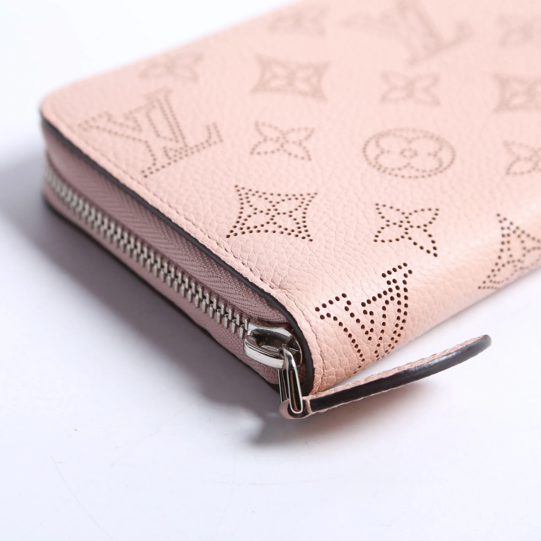 Zippy Wallet Mahina Pink - Image 4