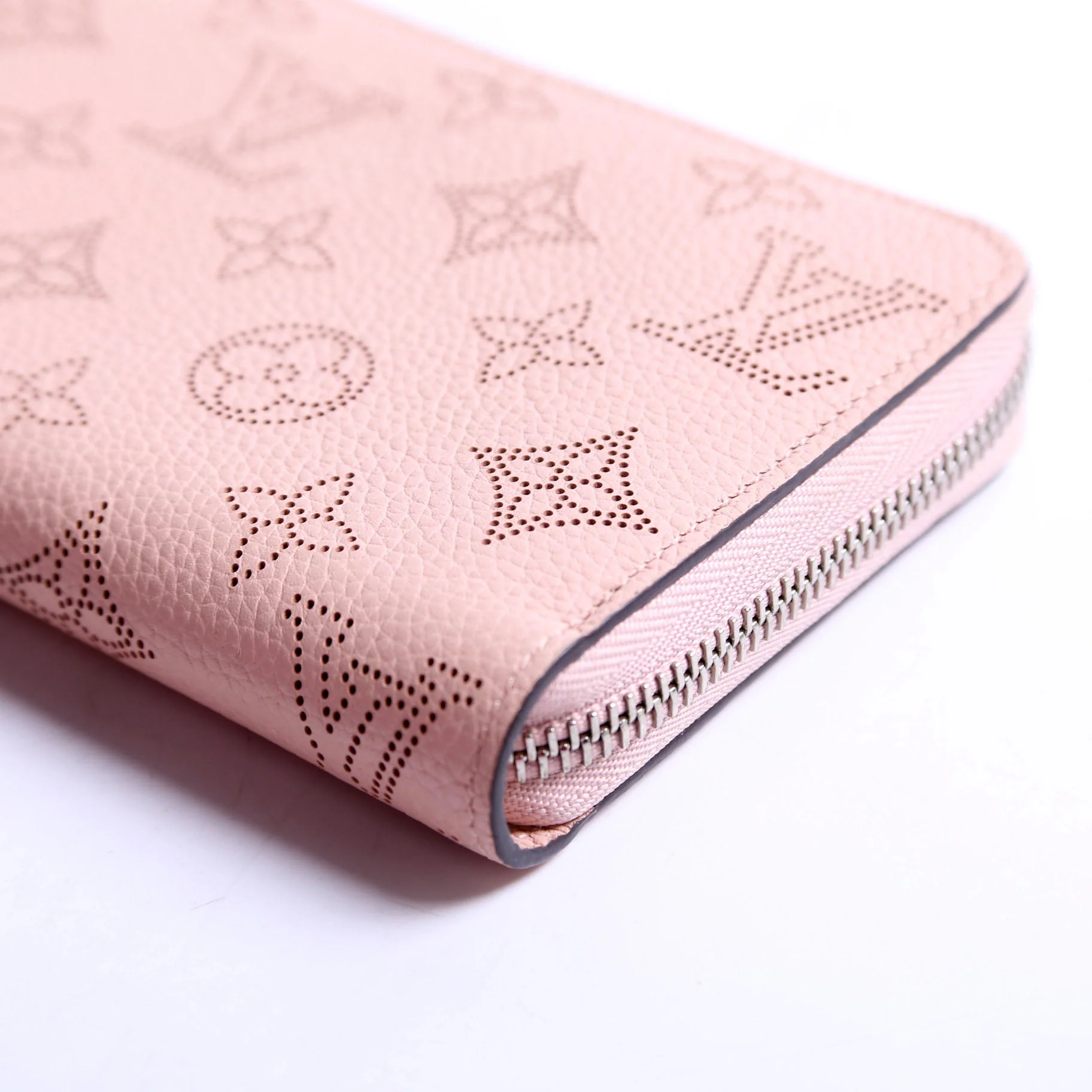 Zippy Wallet Mahina Pink - Image 5