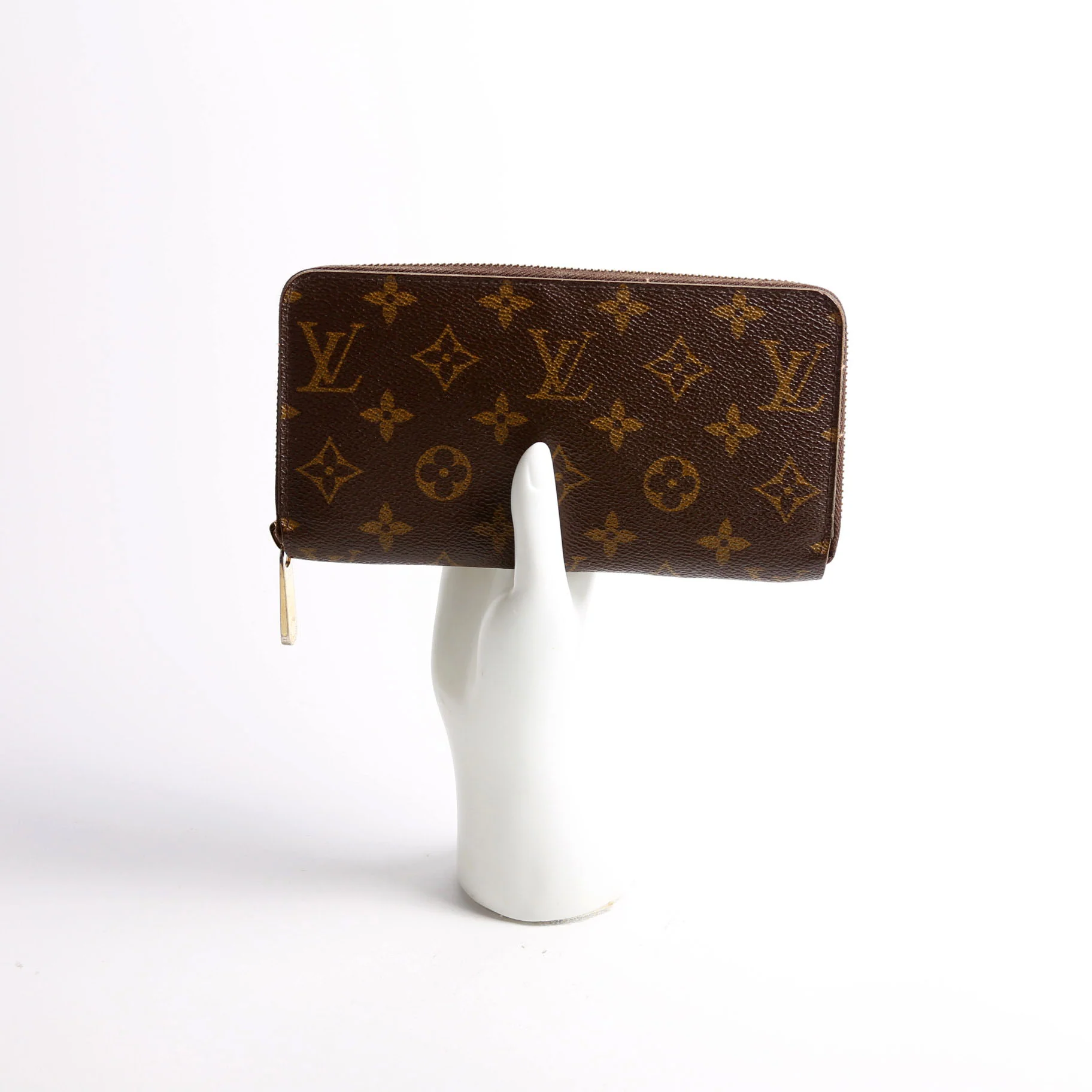 Zippy Wallet Monogram - Image 9