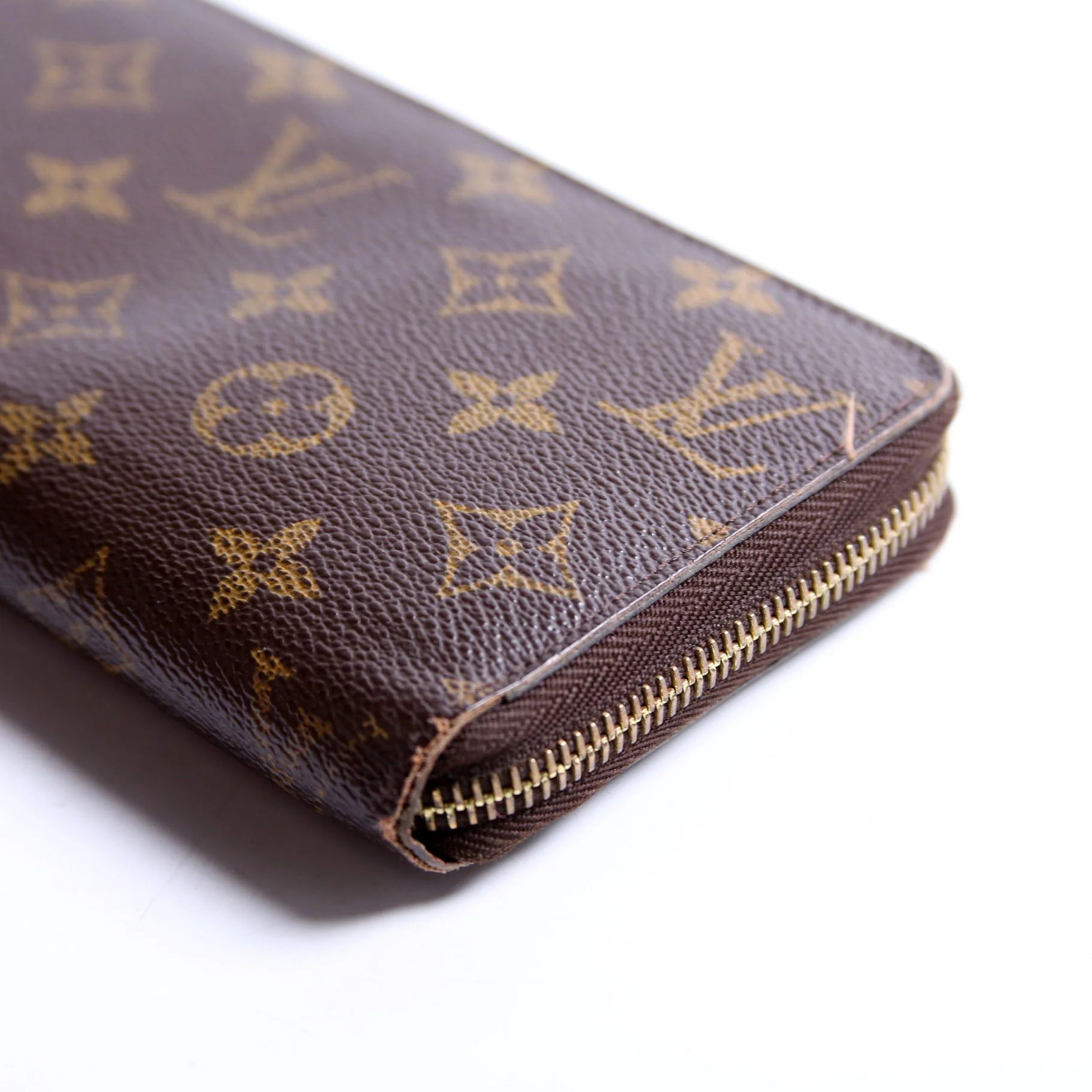 Zippy Wallet Monogram - Image 5