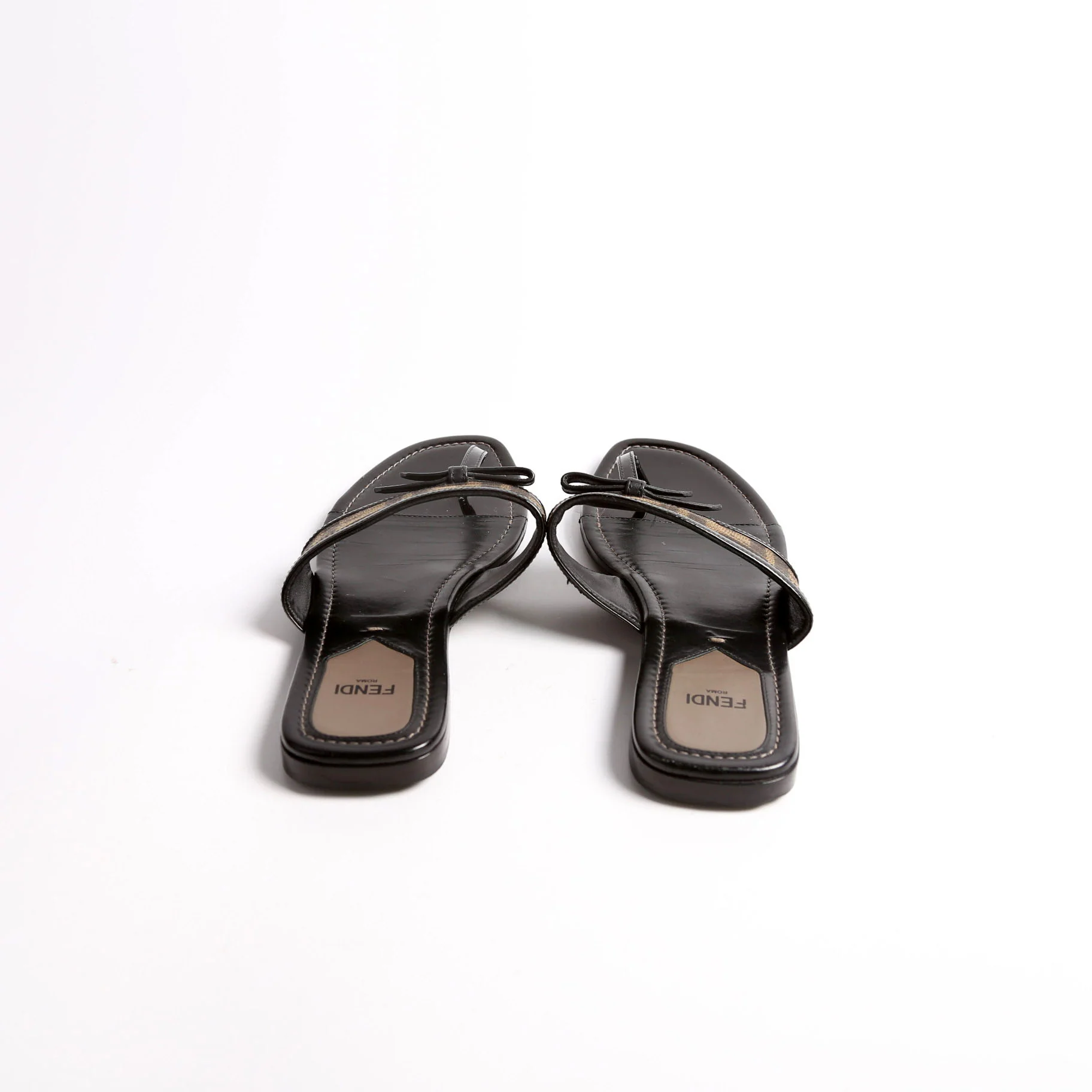 Zucca Thong Sandals Size 36.5 Black - Image 4